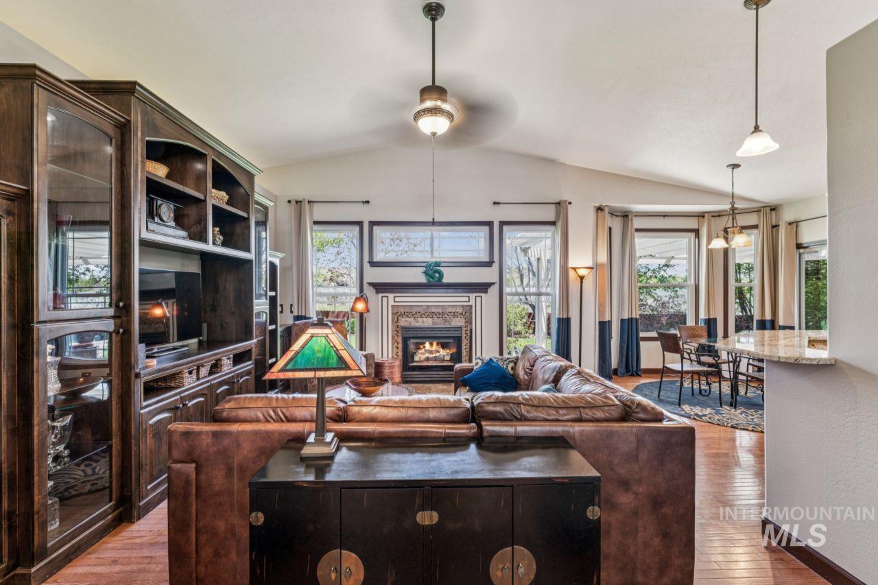 10220 N Palisades Way, Boise, Idaho 83714-9503, 3 Bedrooms, 2 Bathrooms, Residential For Sale, Price $629,000, 98982554