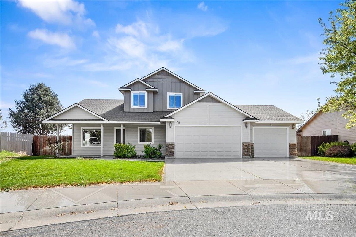 1741 W Quiet Peak St., Meridian, Idaho 83642, 4 Bedrooms, 2.5 Bathrooms, Residential For Sale, Price $509,000, 98982555