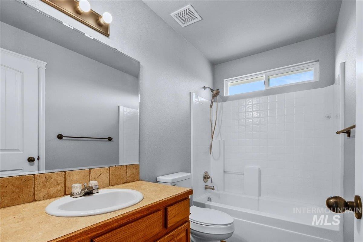 1741 W Quiet Peak St., Meridian, Idaho 83642, 4 Bedrooms, 2.5 Bathrooms, Residential For Sale, Price $509,000,MLS 98982555