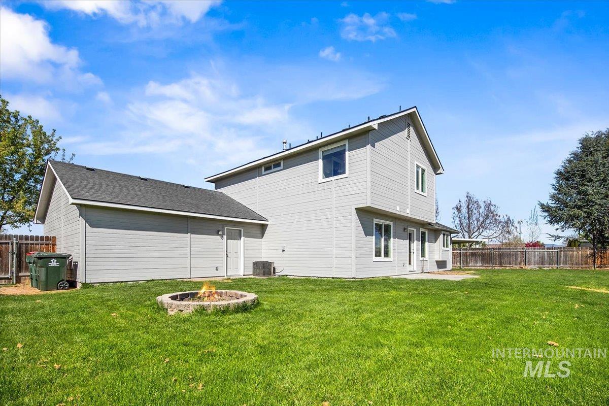 1741 W Quiet Peak St., Meridian, Idaho 83642, 4 Bedrooms, 2.5 Bathrooms, Residential For Sale, Price $509,000,MLS 98982555