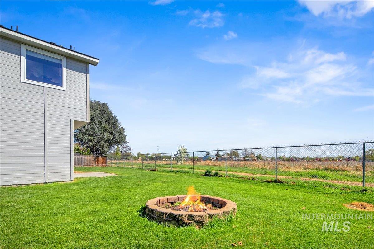 1741 W Quiet Peak St., Meridian, Idaho 83642, 4 Bedrooms, 2.5 Bathrooms, Residential For Sale, Price $509,000,MLS 98982555