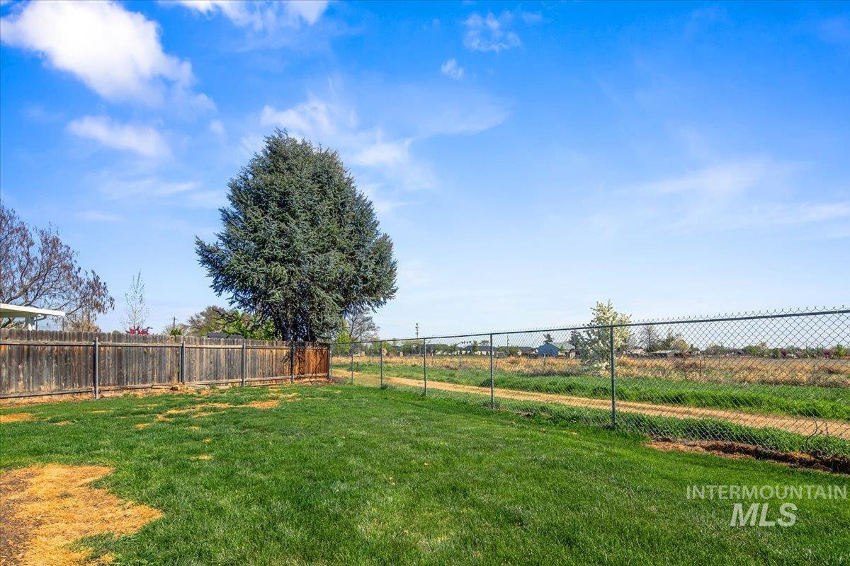 1741 W Quiet Peak St., Meridian, Idaho 83642, 4 Bedrooms, 2.5 Bathrooms, Residential For Sale, Price $509,000,MLS 98982555