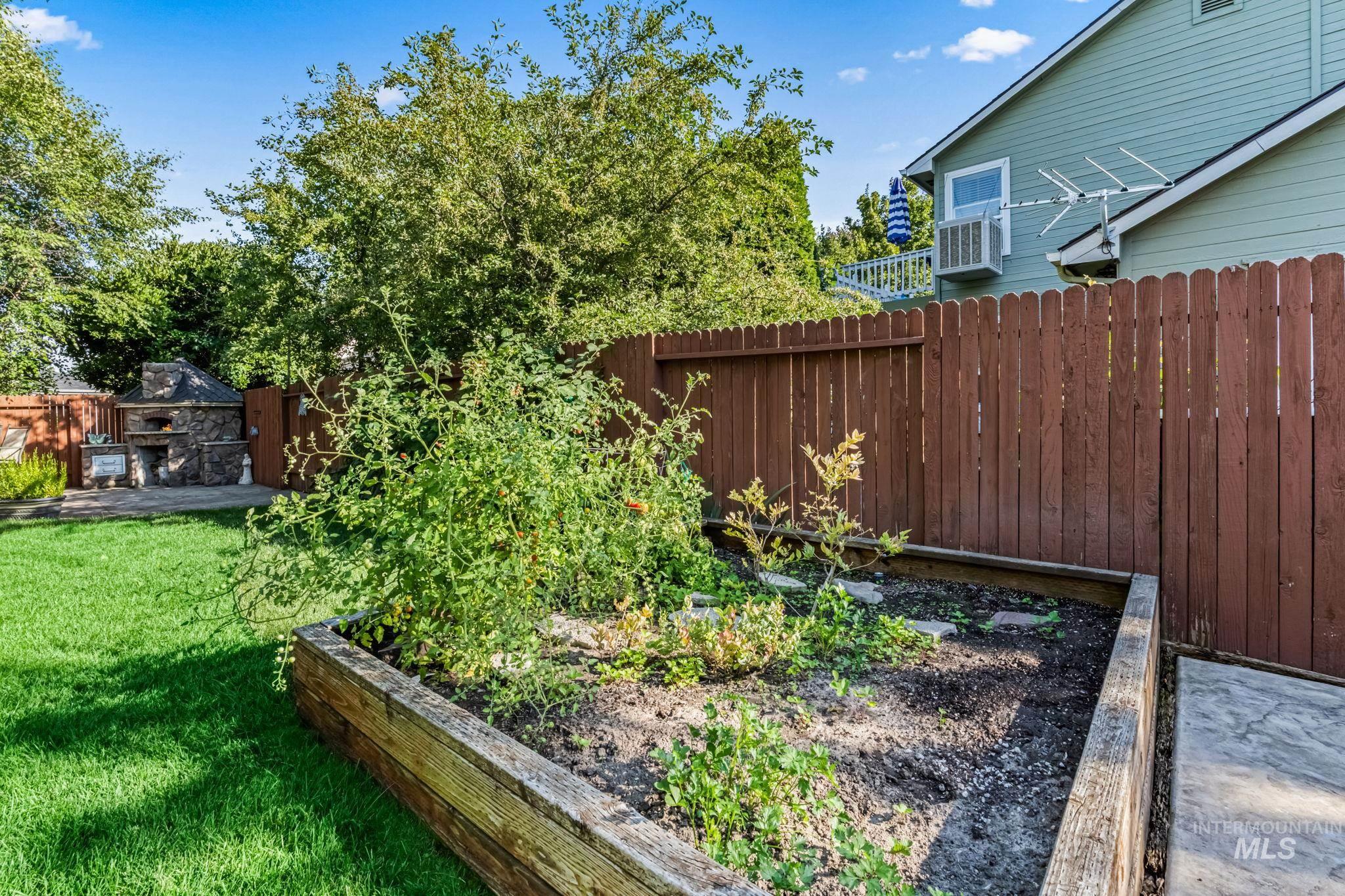 1820 N Princeton Way, Eagle, Idaho 83616, 4 Bedrooms, 2.5 Bathrooms, Residential For Sale, Price $754,800, 98982556