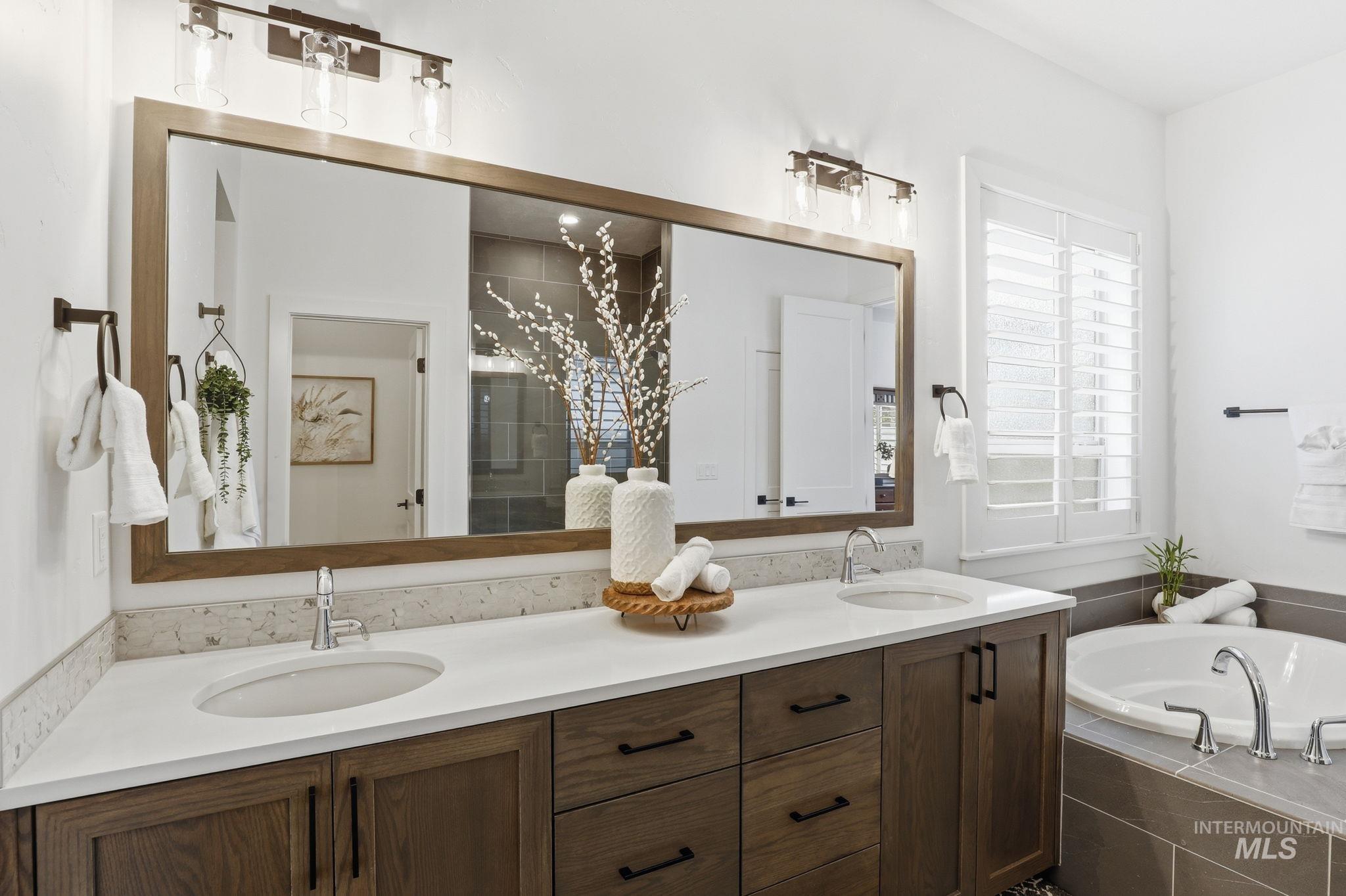 11371 W Heliopsis Dr, Star, Idaho 83669, 3 Bedrooms, 3 Bathrooms, Residential For Sale, Price $749,000, 98982557