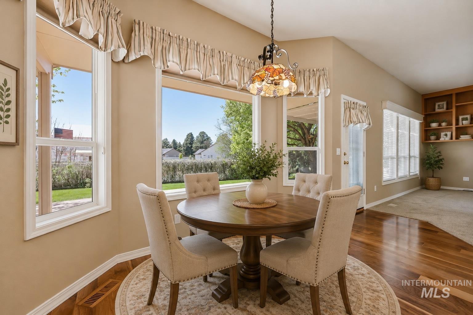 2319 E Skokie Court, Eagle, Idaho 83616, 4 Bedrooms, 2 Bathrooms, Residential For Sale, Price $675,000,MLS 98982559