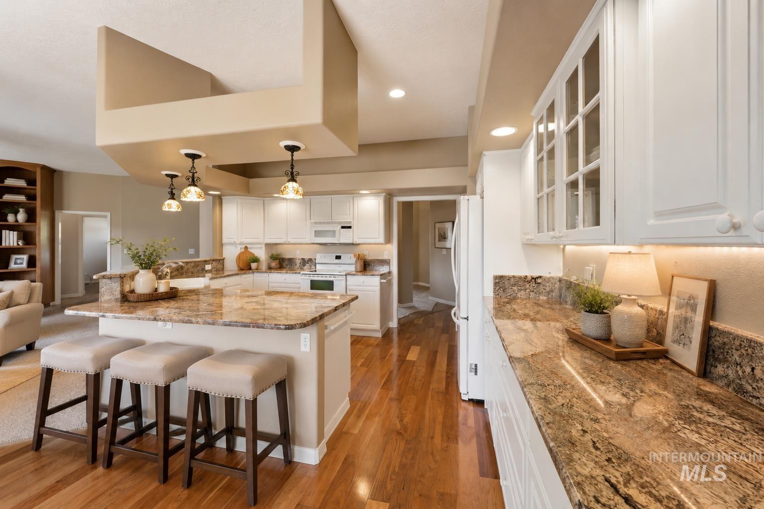 2319 E Skokie Court, Eagle, Idaho 83616, 4 Bedrooms, 2 Bathrooms, Residential For Sale, Price $675,000,MLS 98982559