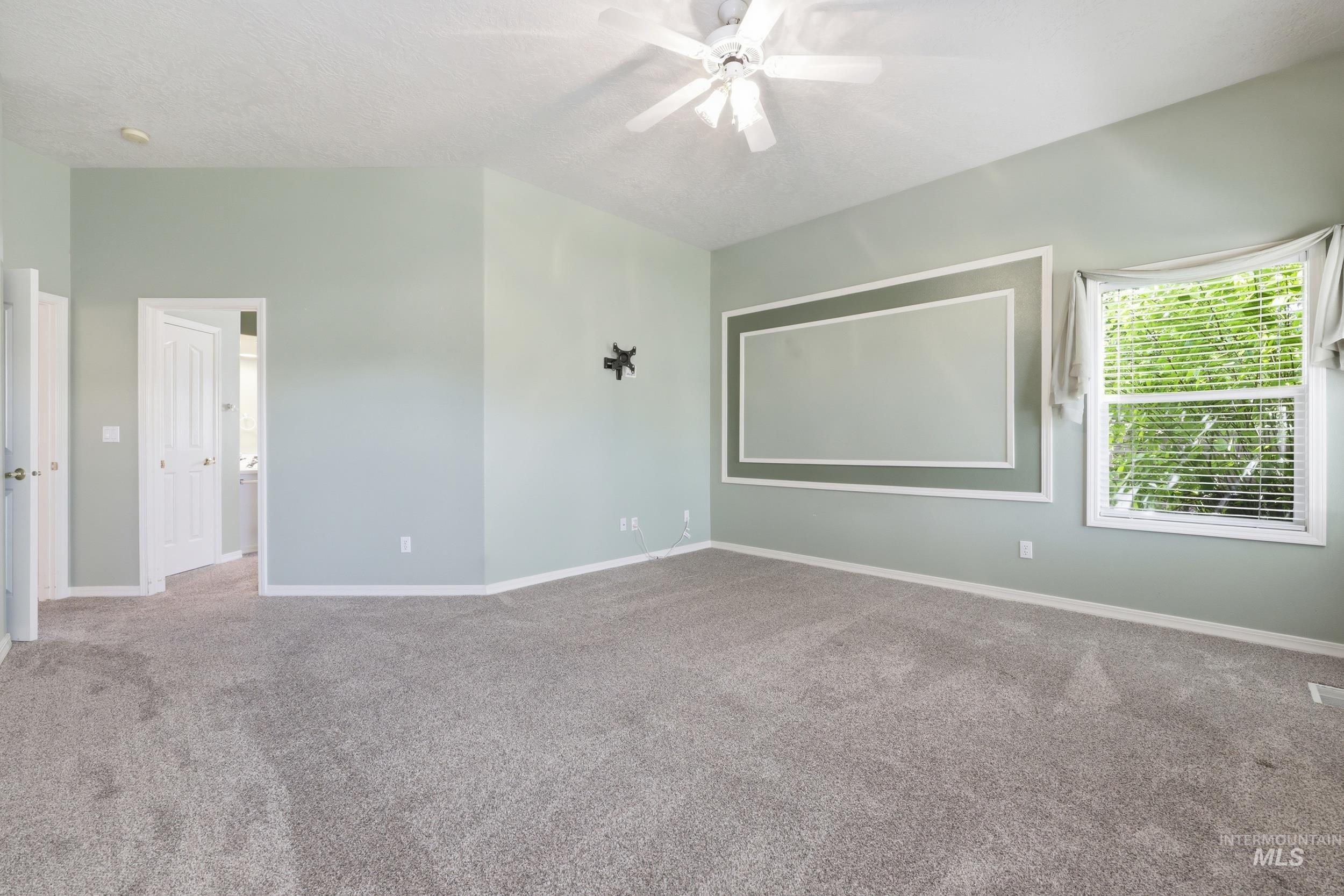 2319 E Skokie Court, Eagle, Idaho 83616, 4 Bedrooms, 2 Bathrooms, Residential For Sale, Price $675,000,MLS 98982559