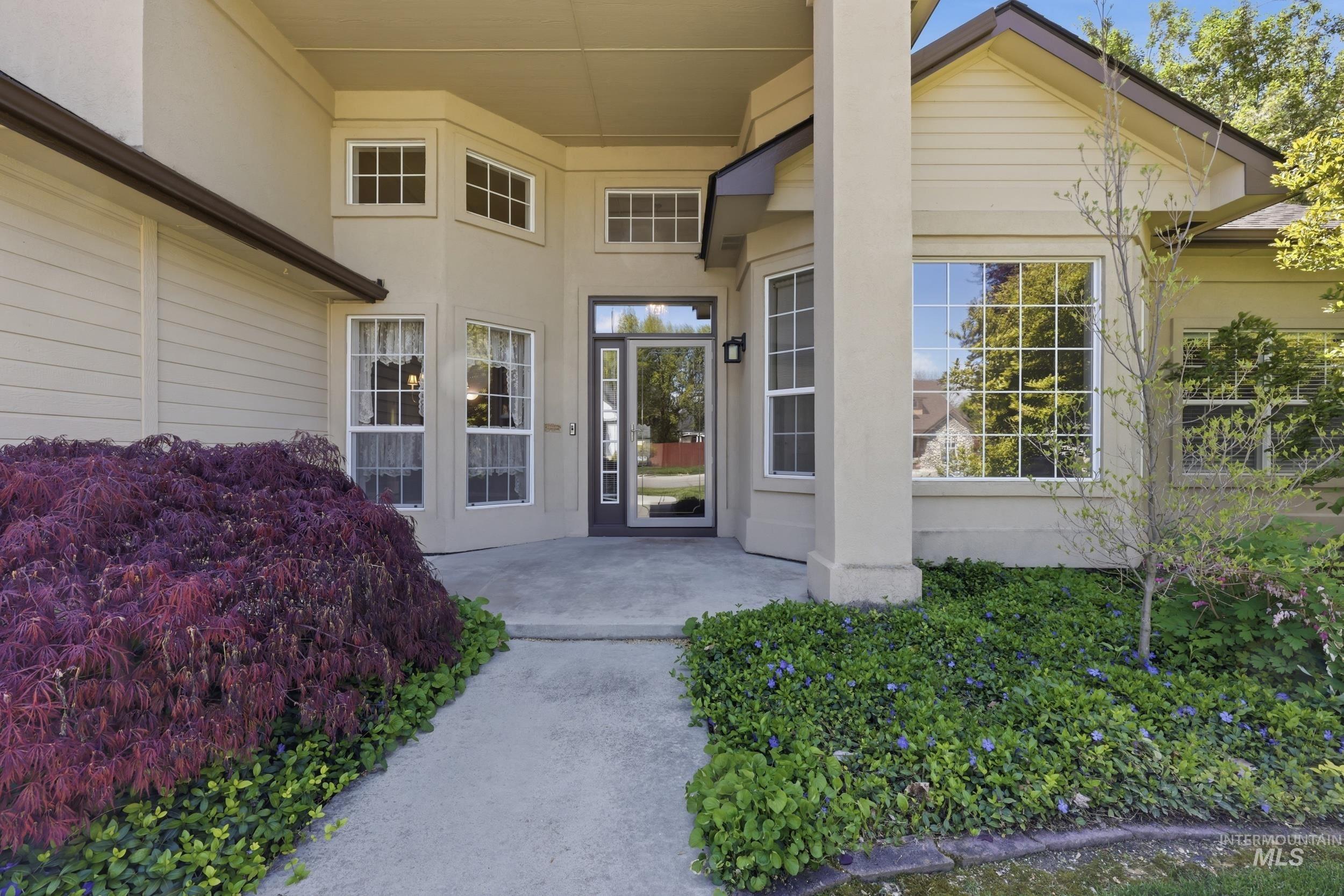 2319 E Skokie Court, Eagle, Idaho 83616, 4 Bedrooms, 2 Bathrooms, Residential For Sale, Price $675,000,MLS 98982559