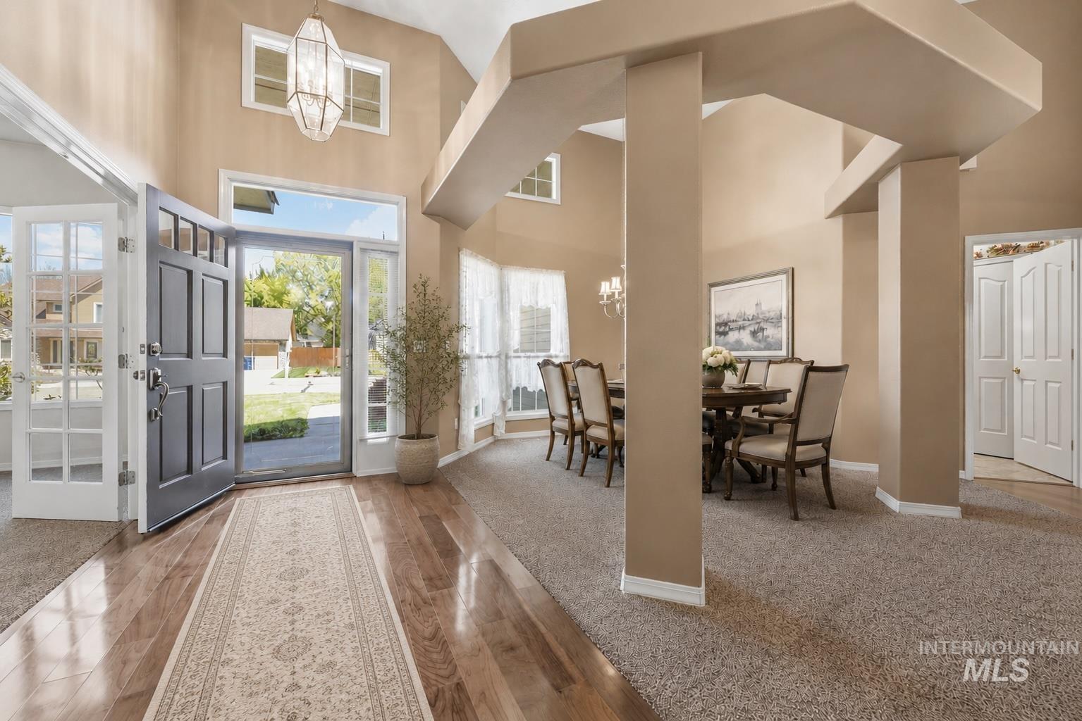 2319 E Skokie Court, Eagle, Idaho 83616, 4 Bedrooms, 2 Bathrooms, Residential For Sale, Price $675,000,MLS 98982559