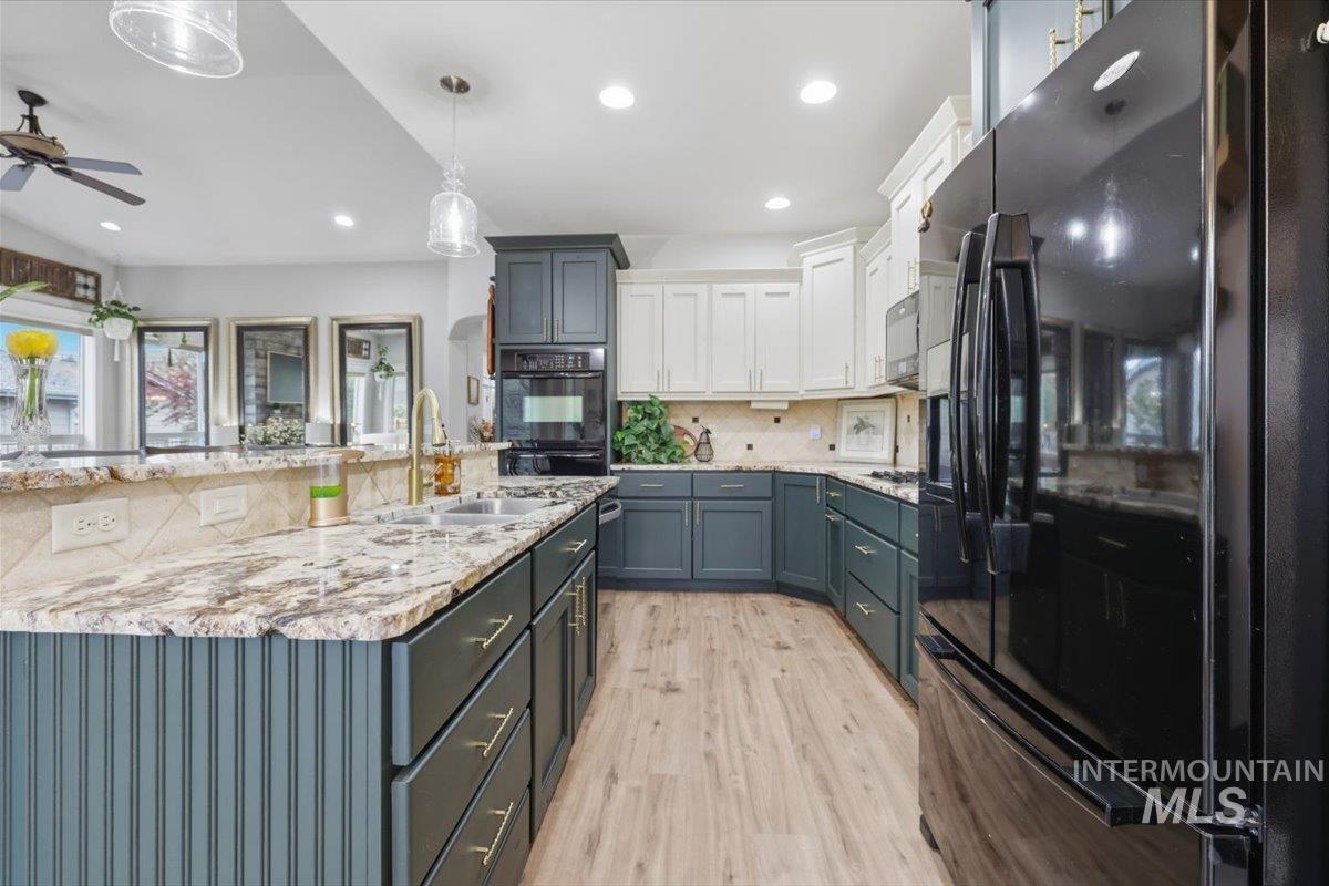 17747 N Vantage, Boise, Idaho 83714, 3 Bedrooms, 2.5 Bathrooms, Residential For Sale, Price $729,000, 98982560