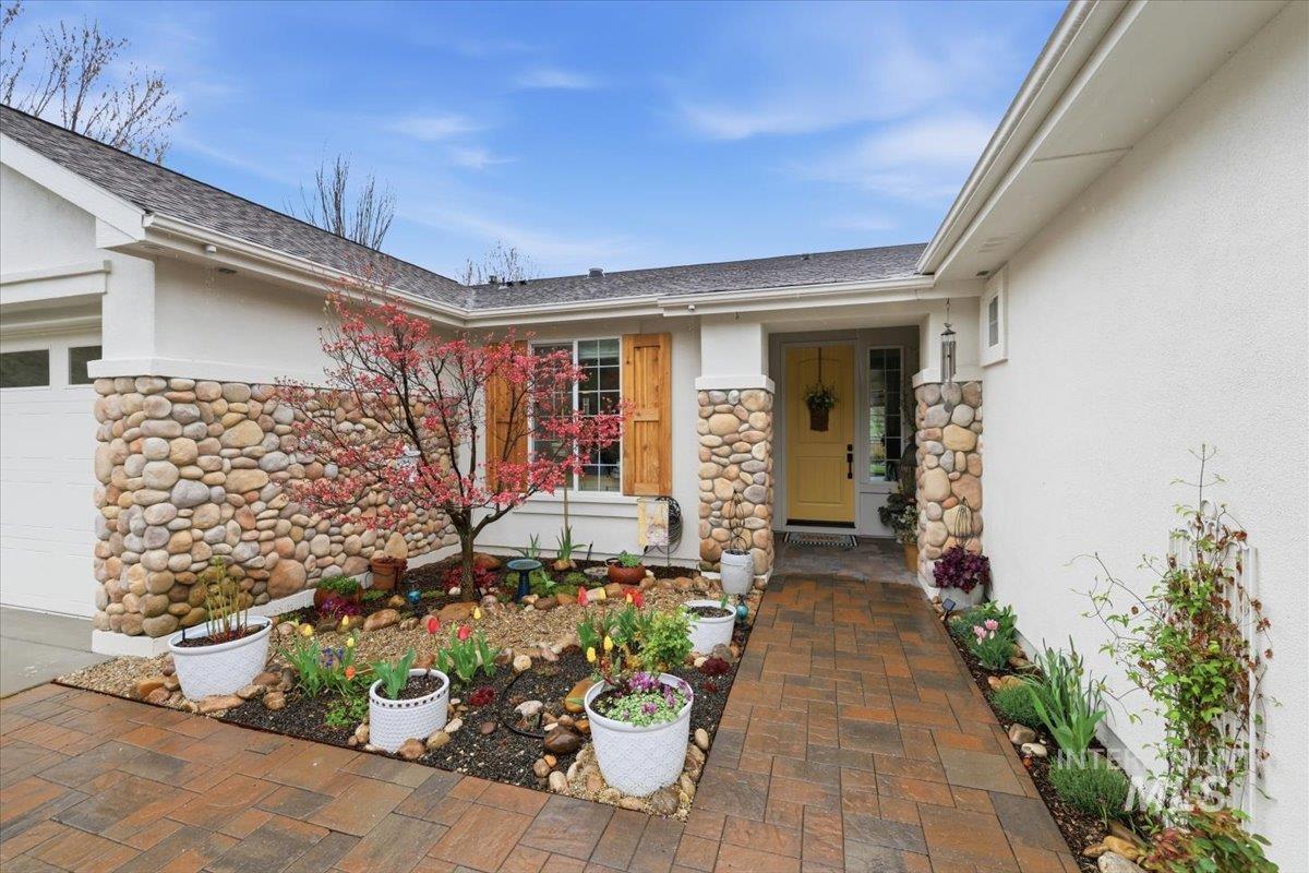 17747 N Vantage, Boise, Idaho 83714, 3 Bedrooms, 2.5 Bathrooms, Residential For Sale, Price $729,000, 98982560