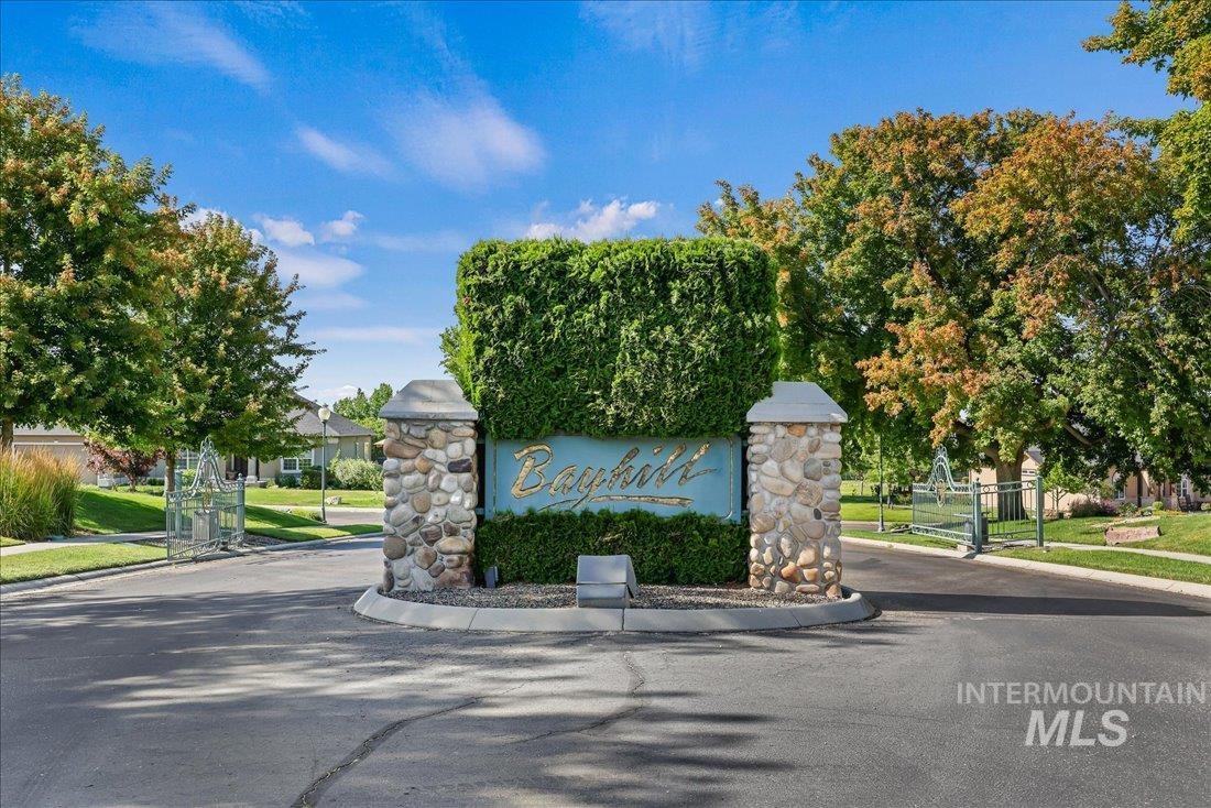 529 W Bayhill, Nampa, Idaho 83686, 4 Bedrooms, 2.5 Bathrooms, Residential For Sale, Price $795,000,MLS 98982563
