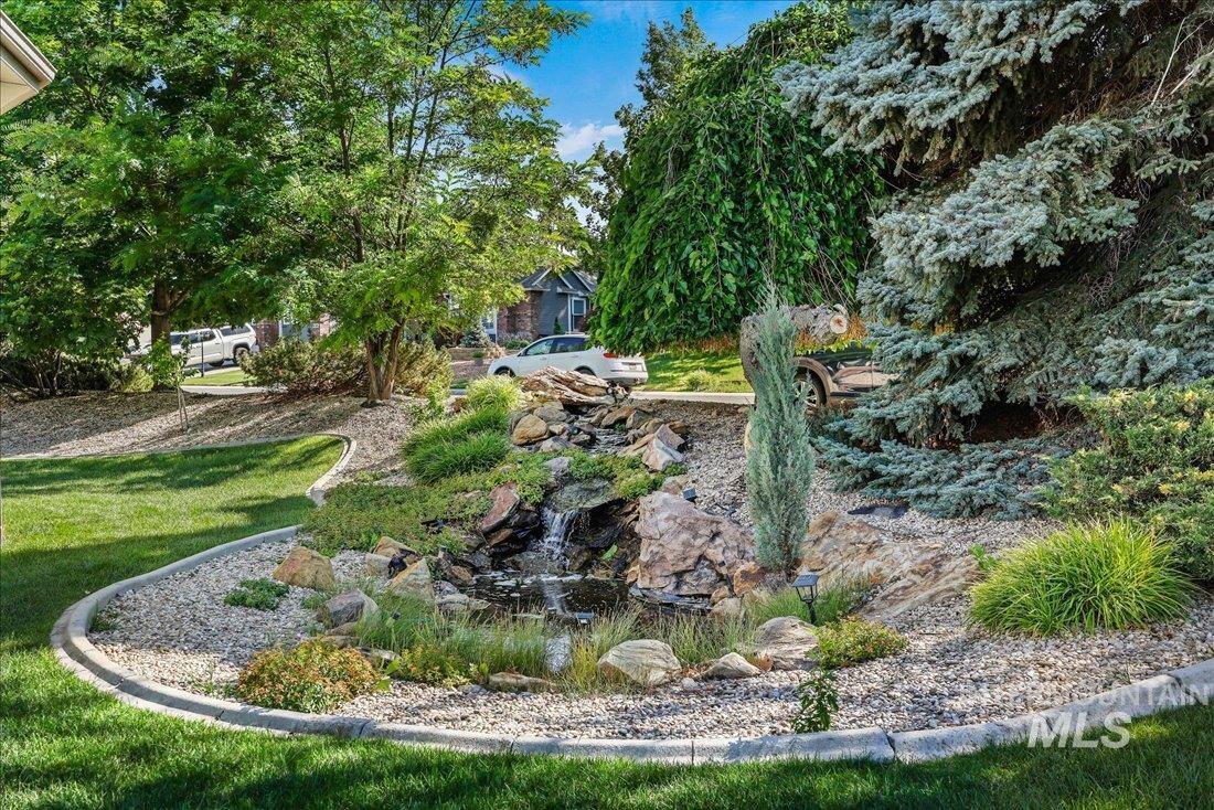529 W Bayhill, Nampa, Idaho 83686, 4 Bedrooms, 2.5 Bathrooms, Residential For Sale, Price $795,000,MLS 98982563