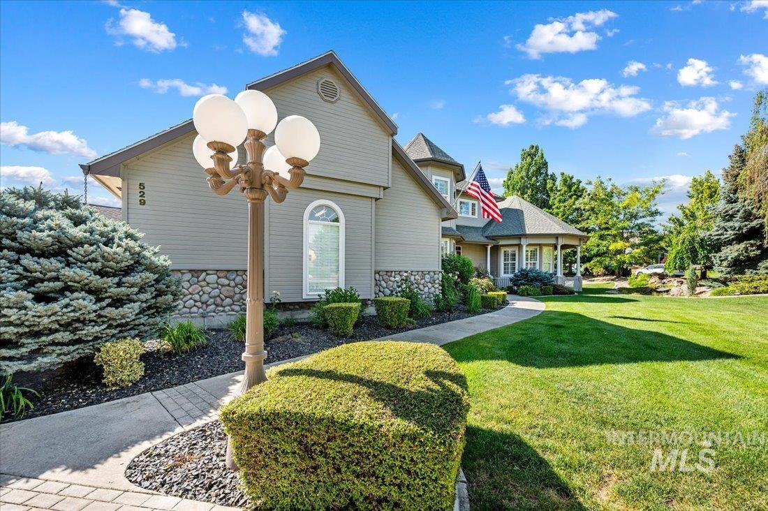 529 W Bayhill, Nampa, Idaho 83686, 4 Bedrooms, 2.5 Bathrooms, Residential For Sale, Price $795,000,MLS 98982563