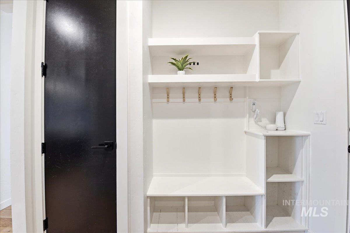 2242 E Timber Trail Street, Kuna, Idaho 83634, 4 Bedrooms, 3 Bathrooms, Residential For Sale, Price $714,900, 98982565