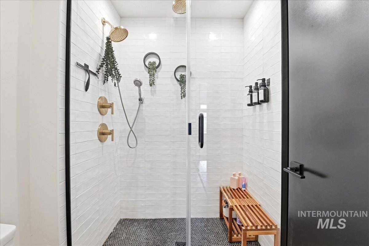 2242 E Timber Trail Street, Kuna, Idaho 83634, 4 Bedrooms, 3 Bathrooms, Residential For Sale, Price $714,900, 98982565