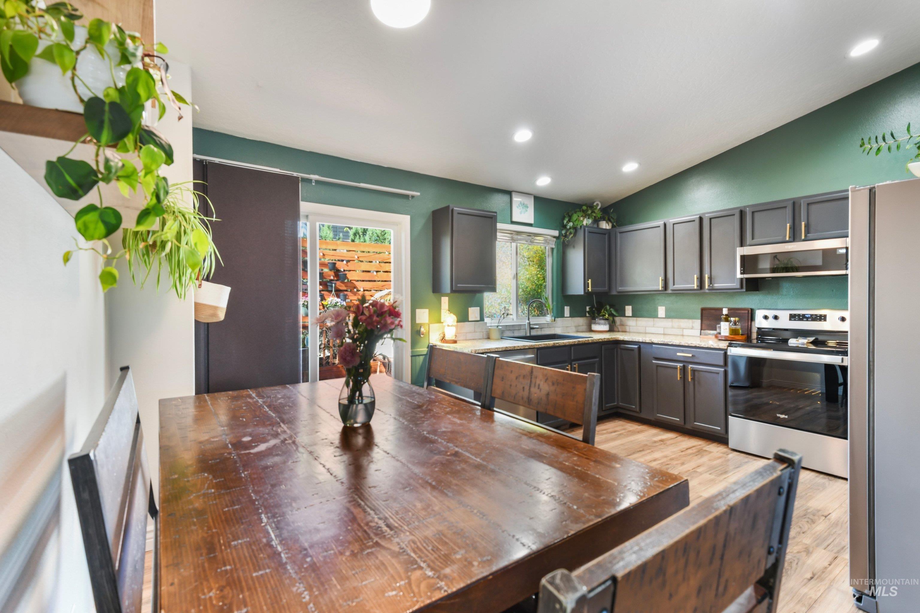 188 Cougar Ct, Nampa, Idaho 83686, 3 Bedrooms, 3 Bathrooms, Residential For Sale, Price $394,900, 98982566