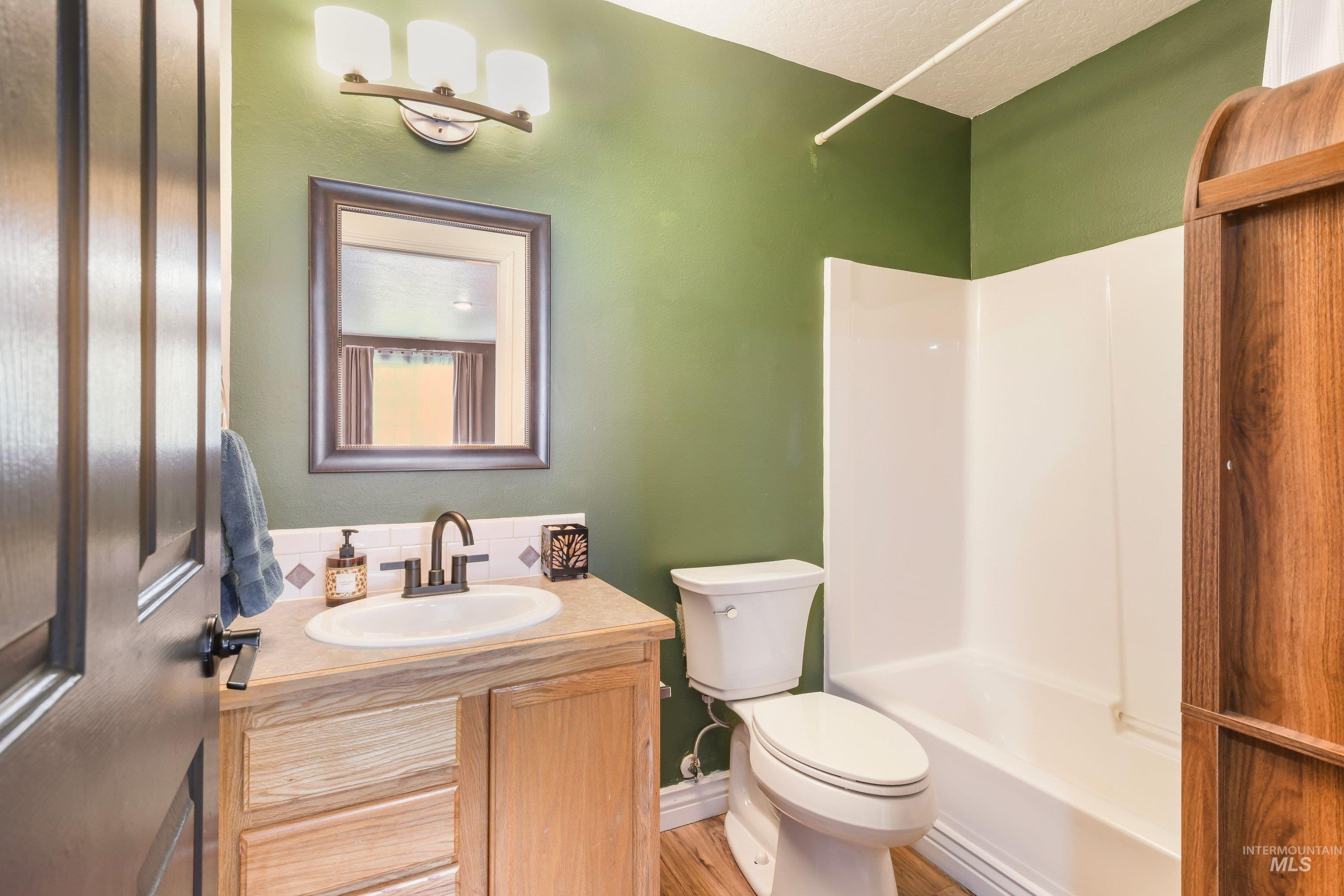 188 Cougar Ct, Nampa, Idaho 83686, 3 Bedrooms, 3 Bathrooms, Residential For Sale, Price $394,900, 98982566