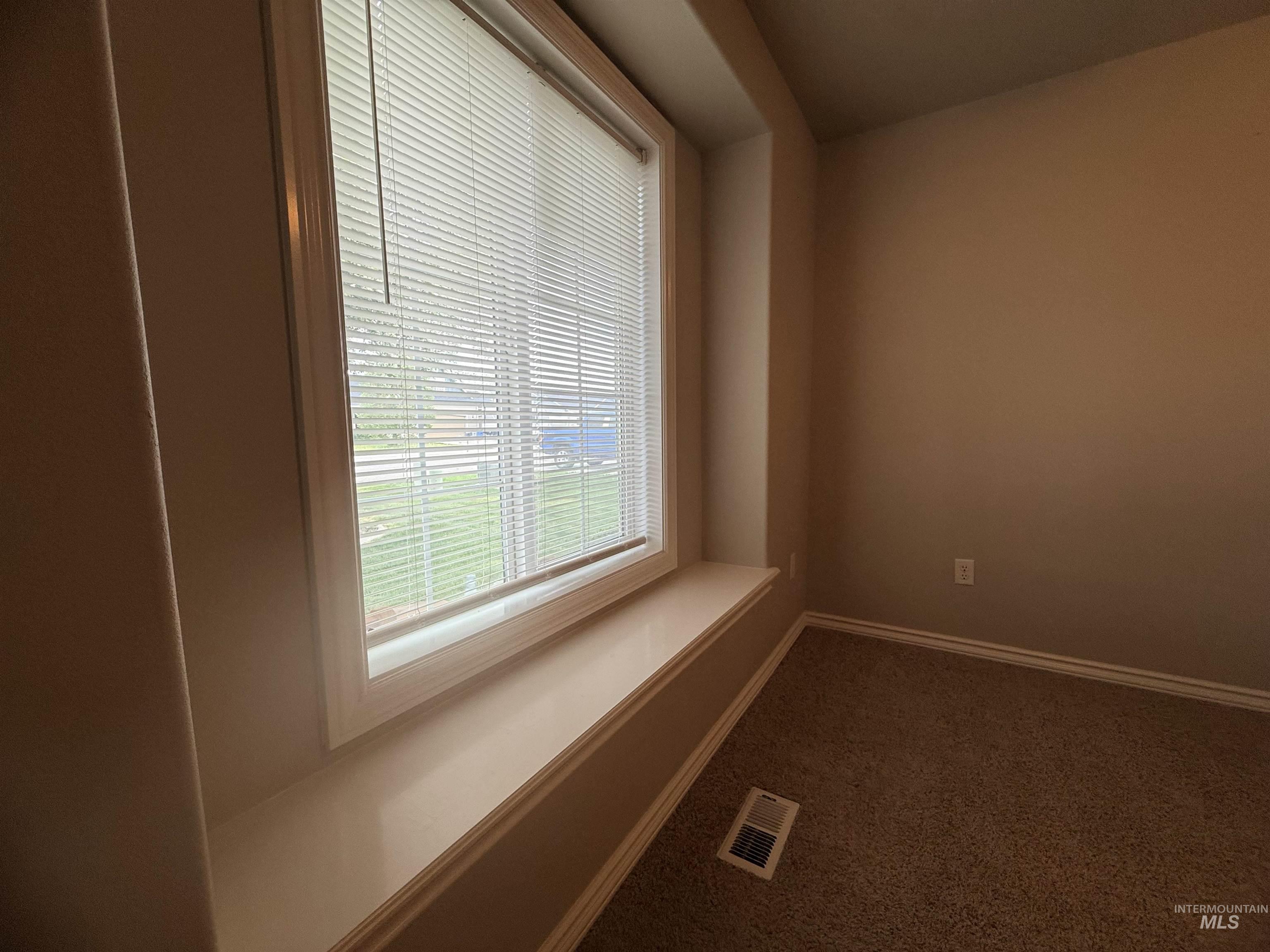 1401 N 14th E, Mountain Home, Idaho 83647, 3 Bedrooms, 2 Bathrooms, Residential For Sale, Price $404,999, 98982572