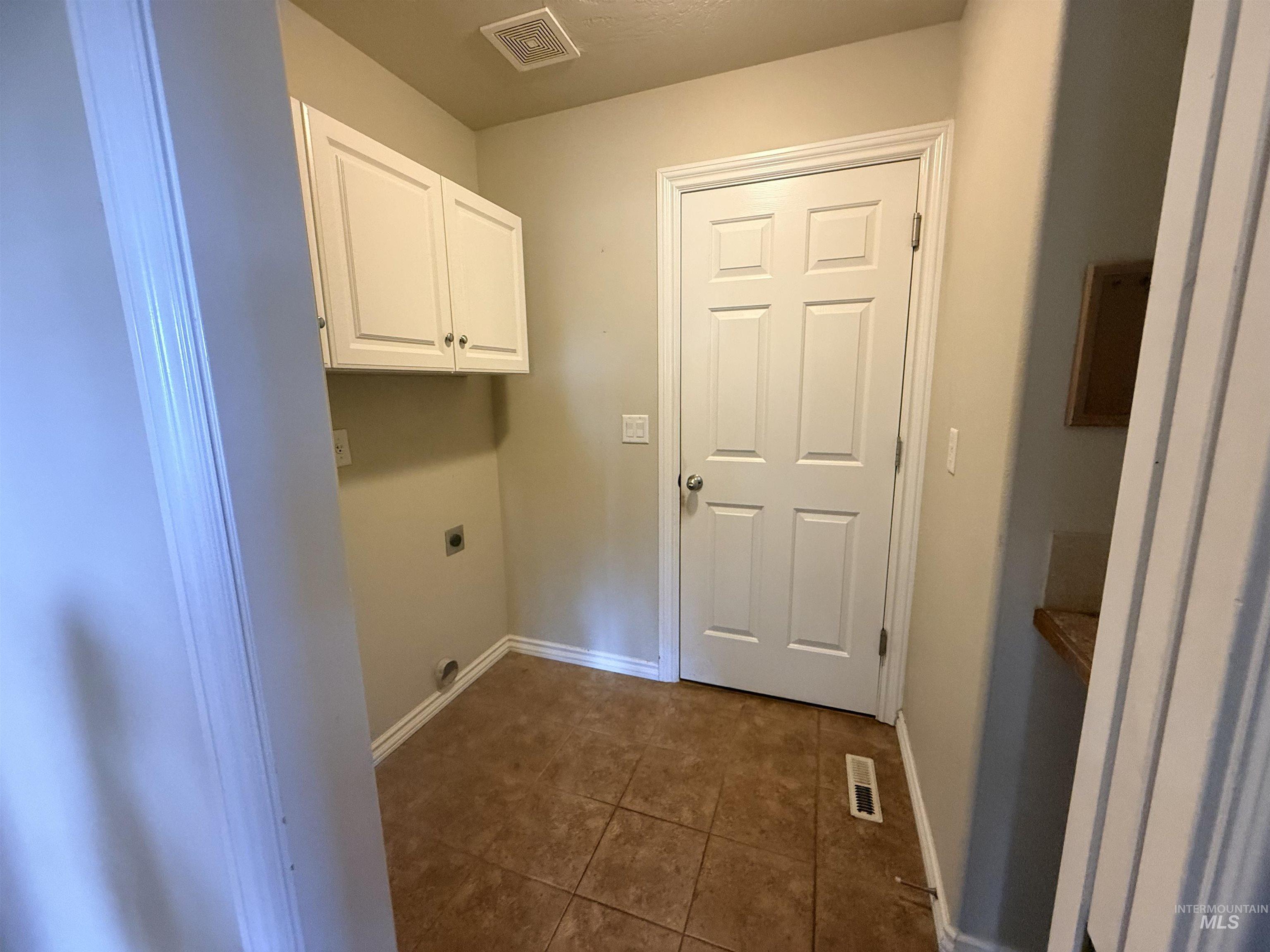 1401 N 14th E, Mountain Home, Idaho 83647, 3 Bedrooms, 2 Bathrooms, Residential For Sale, Price $404,999, 98982572