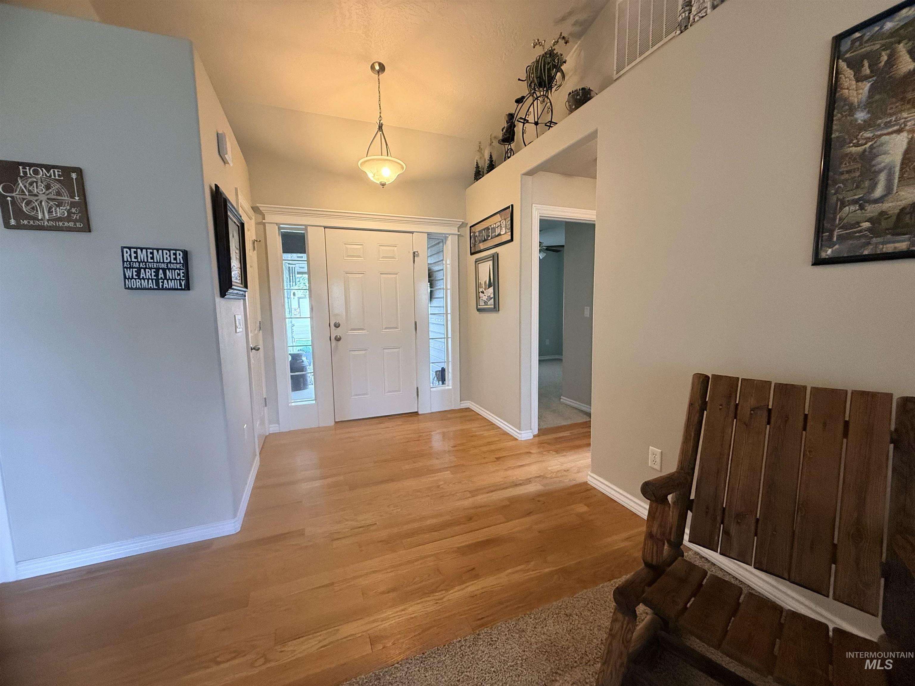 1401 N 14th E, Mountain Home, Idaho 83647, 3 Bedrooms, 2 Bathrooms, Residential For Sale, Price $404,999, 98982572