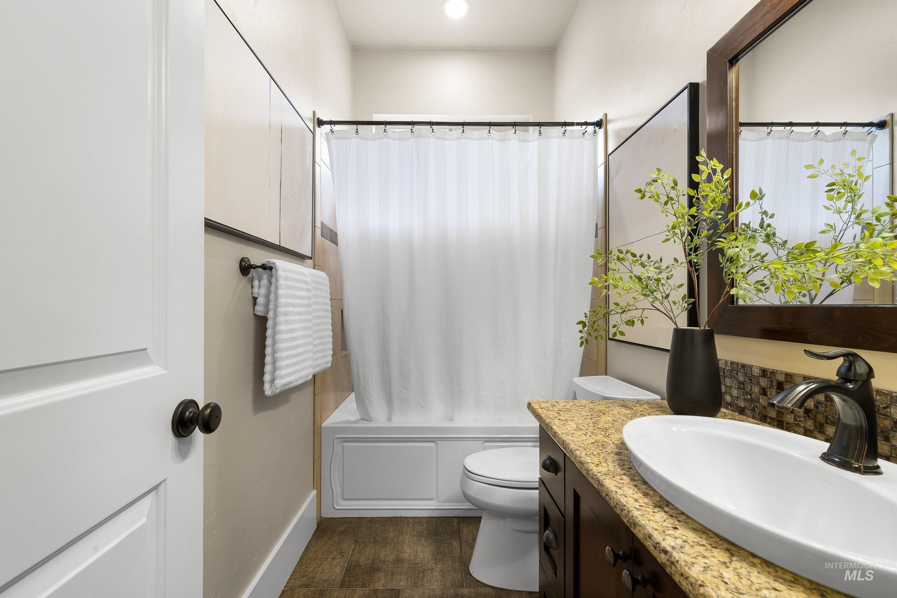 2107 W San Remo Drive, Meridian, Idaho 83642, 4 Bedrooms, 2.5 Bathrooms, Residential For Sale, Price $850,000, 98982573