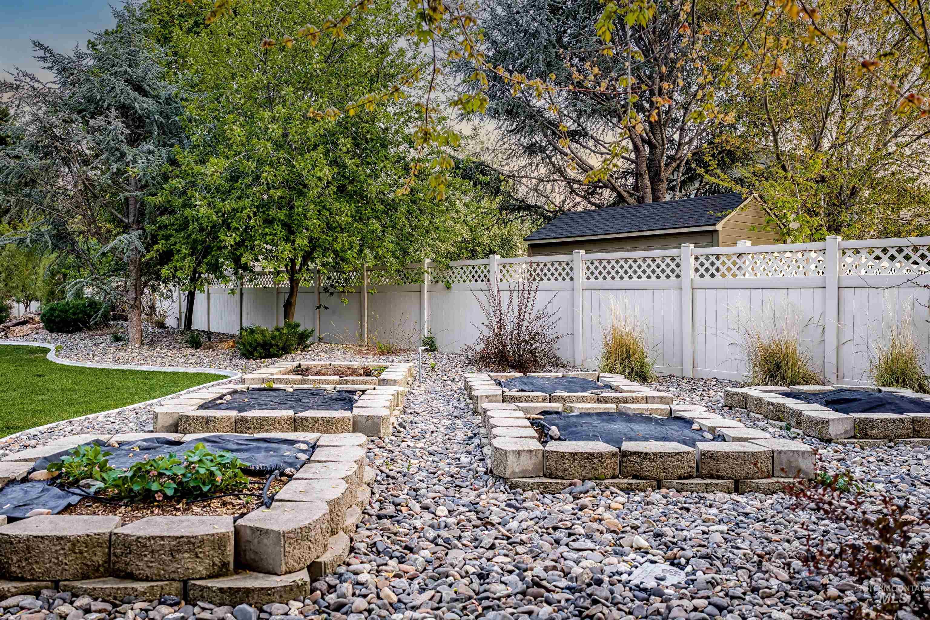 2107 W San Remo Drive, Meridian, Idaho 83642, 4 Bedrooms, 2.5 Bathrooms, Residential For Sale, Price $850,000, 98982573