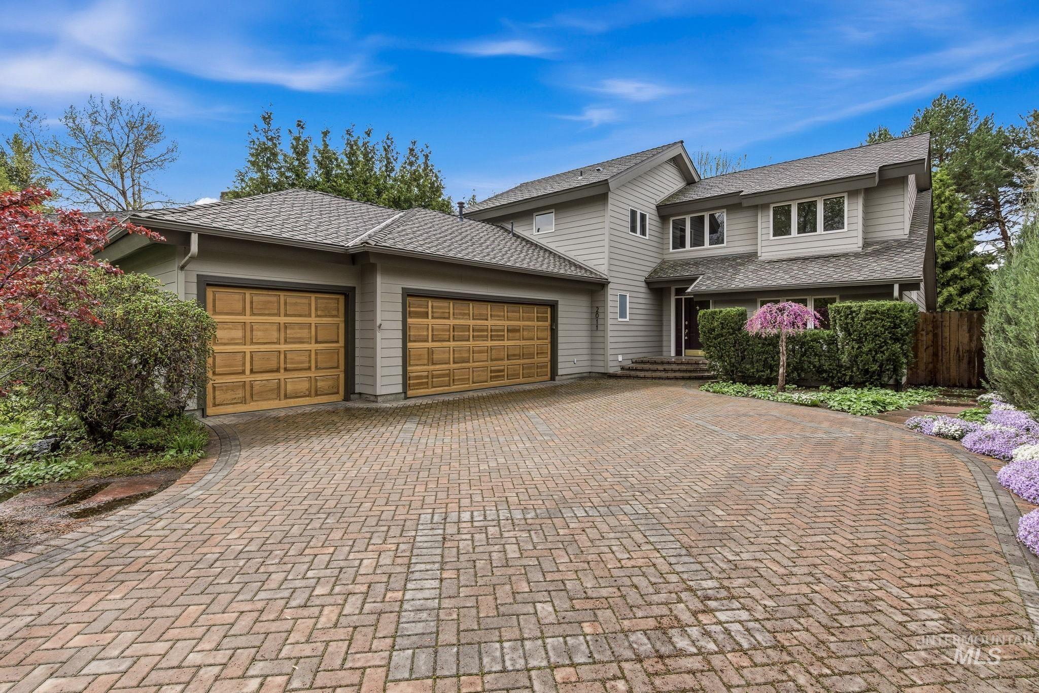 2011 S Creekside Ln, Boise, Idaho 83706, 4 Bedrooms, 2.5 Bathrooms, Residential For Sale, Price $1,249,000, 98982575