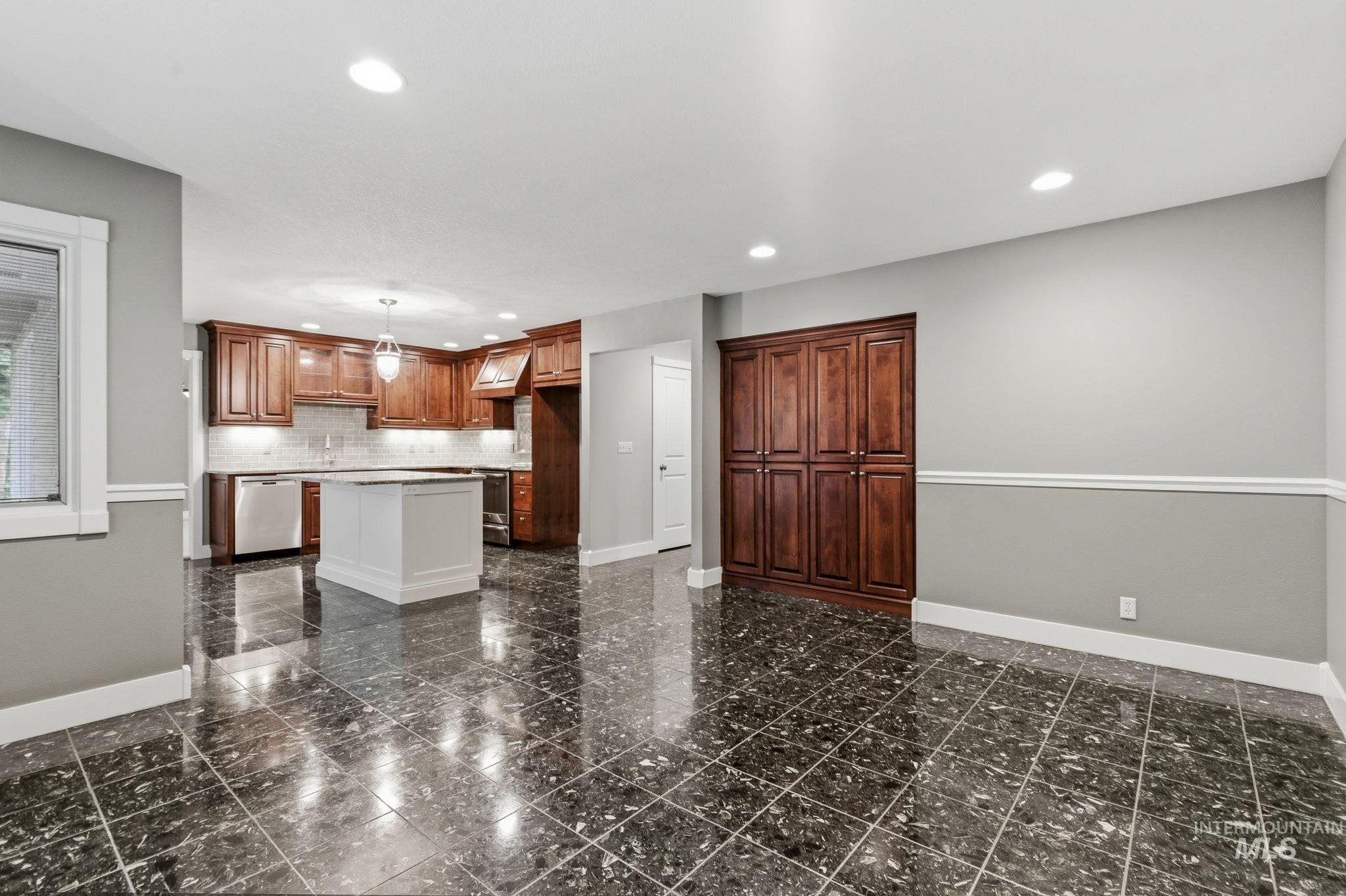 2011 S Creekside Ln, Boise, Idaho 83706, 4 Bedrooms, 2.5 Bathrooms, Residential For Sale, Price $1,249,000, 98982575