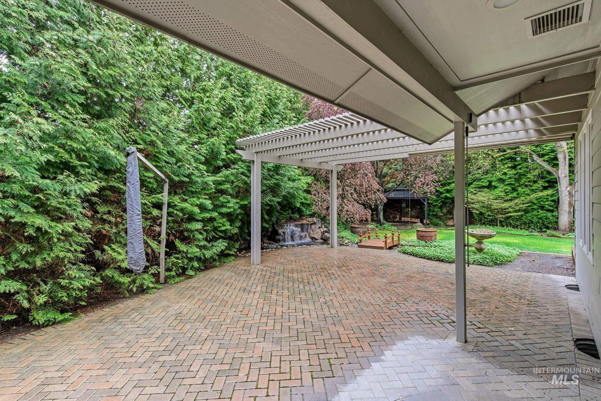 2011 S Creekside Ln, Boise, Idaho 83706, 4 Bedrooms, 2.5 Bathrooms, Residential For Sale, Price $1,249,000, 98982575