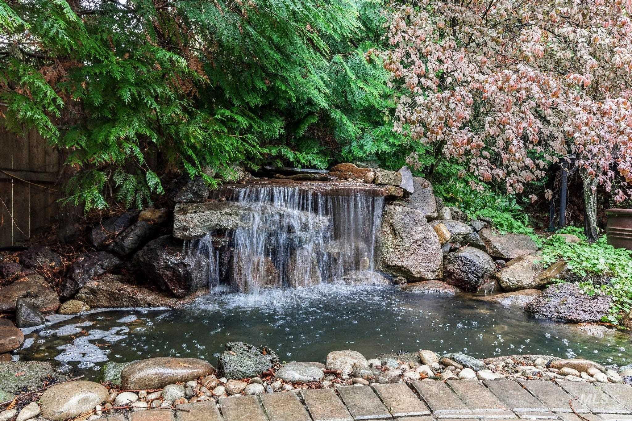 2011 S Creekside Ln, Boise, Idaho 83706, 4 Bedrooms, 2.5 Bathrooms, Residential For Sale, Price $1,249,000, 98982575