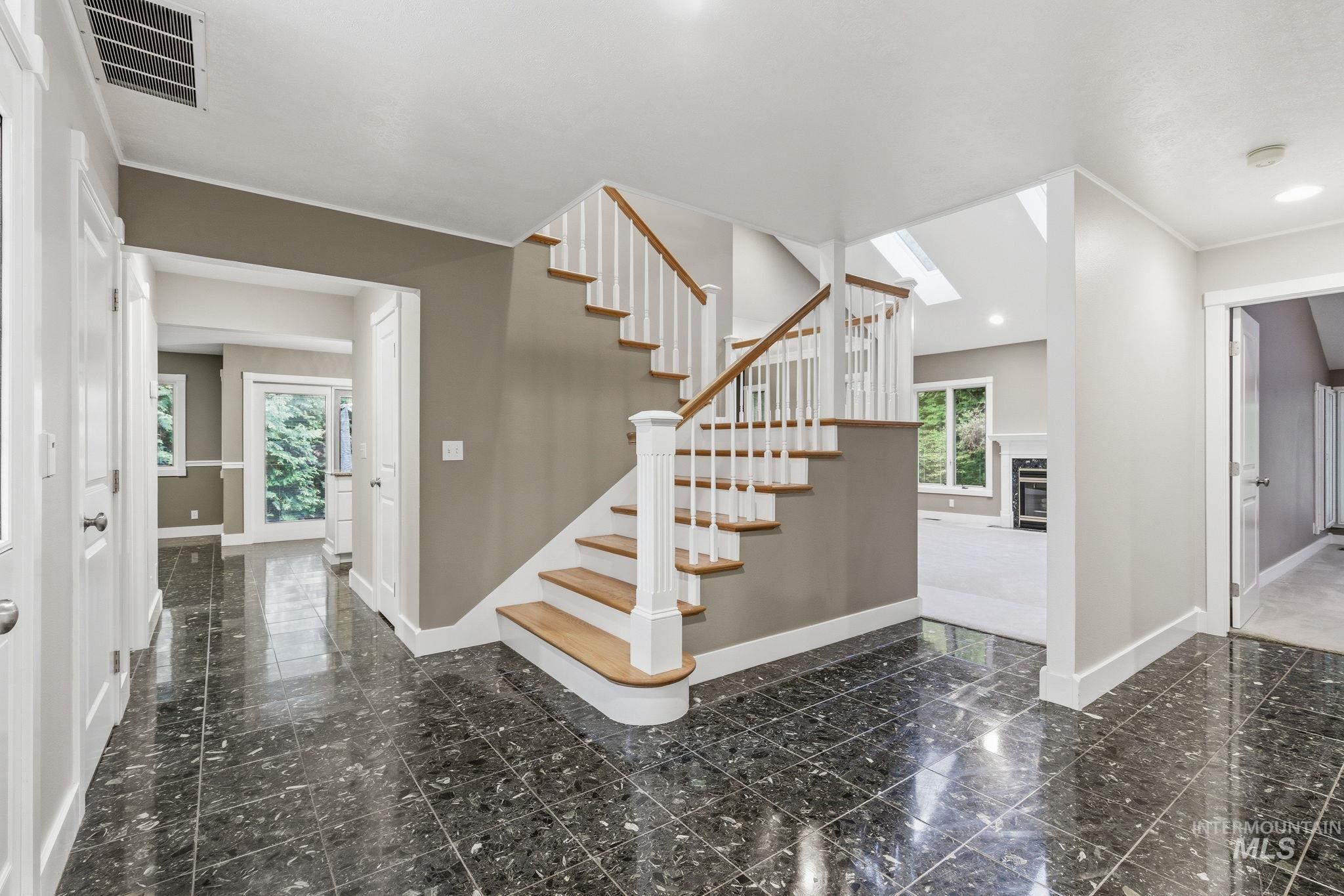 2011 S Creekside Ln, Boise, Idaho 83706, 4 Bedrooms, 2.5 Bathrooms, Residential For Sale, Price $1,249,000, 98982575