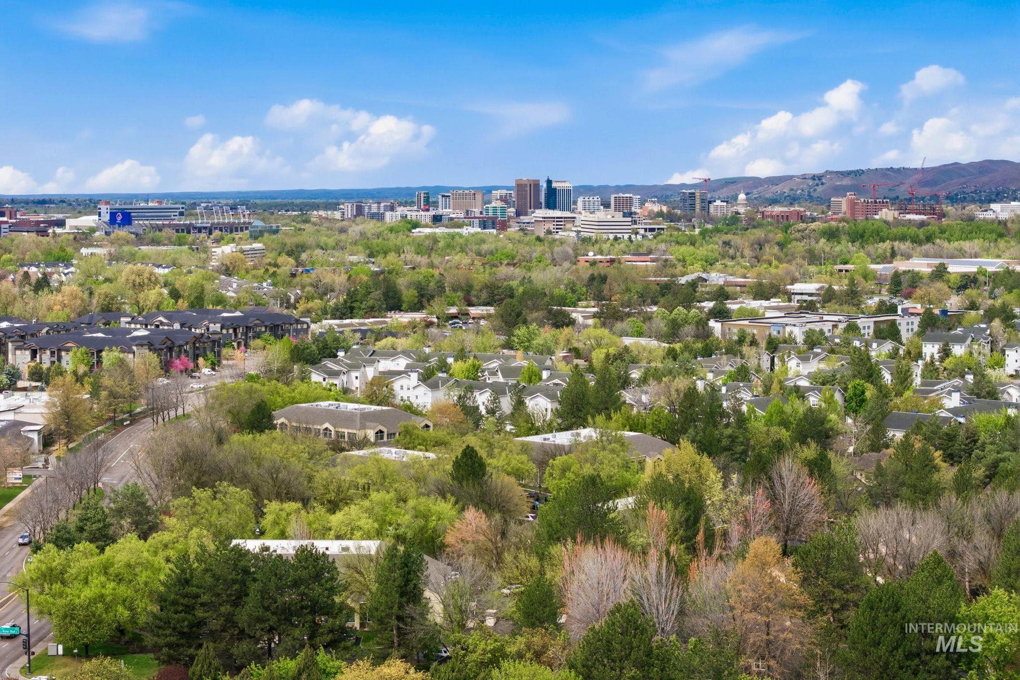 2011 S Creekside Ln, Boise, Idaho 83706, 4 Bedrooms, 2.5 Bathrooms, Residential For Sale, Price $1,249,000, 98982575
