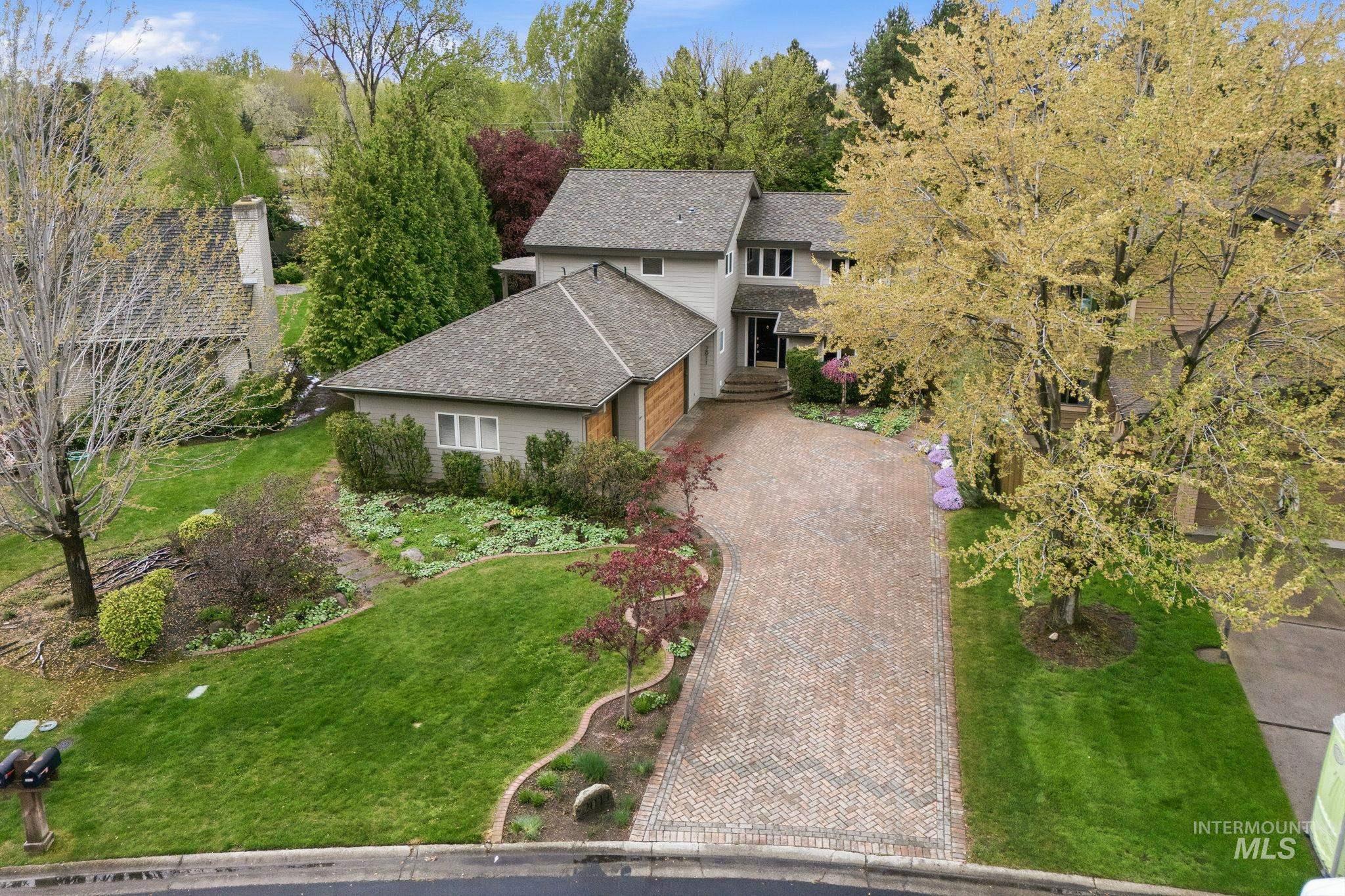 2011 S Creekside Ln, Boise, Idaho 83706, 4 Bedrooms, 2.5 Bathrooms, Residential For Sale, Price $1,249,000, 98982575