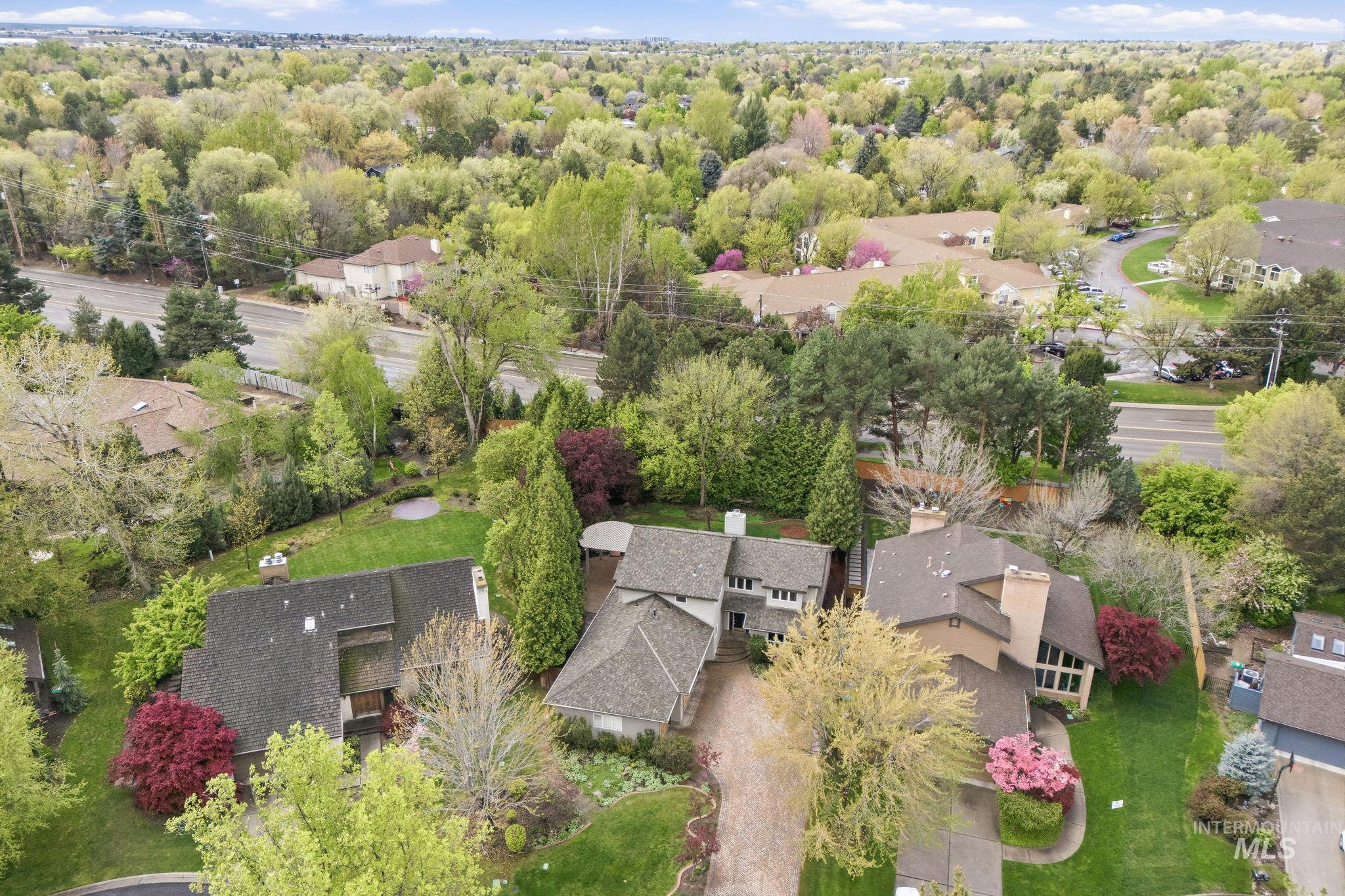 2011 S Creekside Ln, Boise, Idaho 83706, 4 Bedrooms, 2.5 Bathrooms, Residential For Sale, Price $1,249,000, 98982575