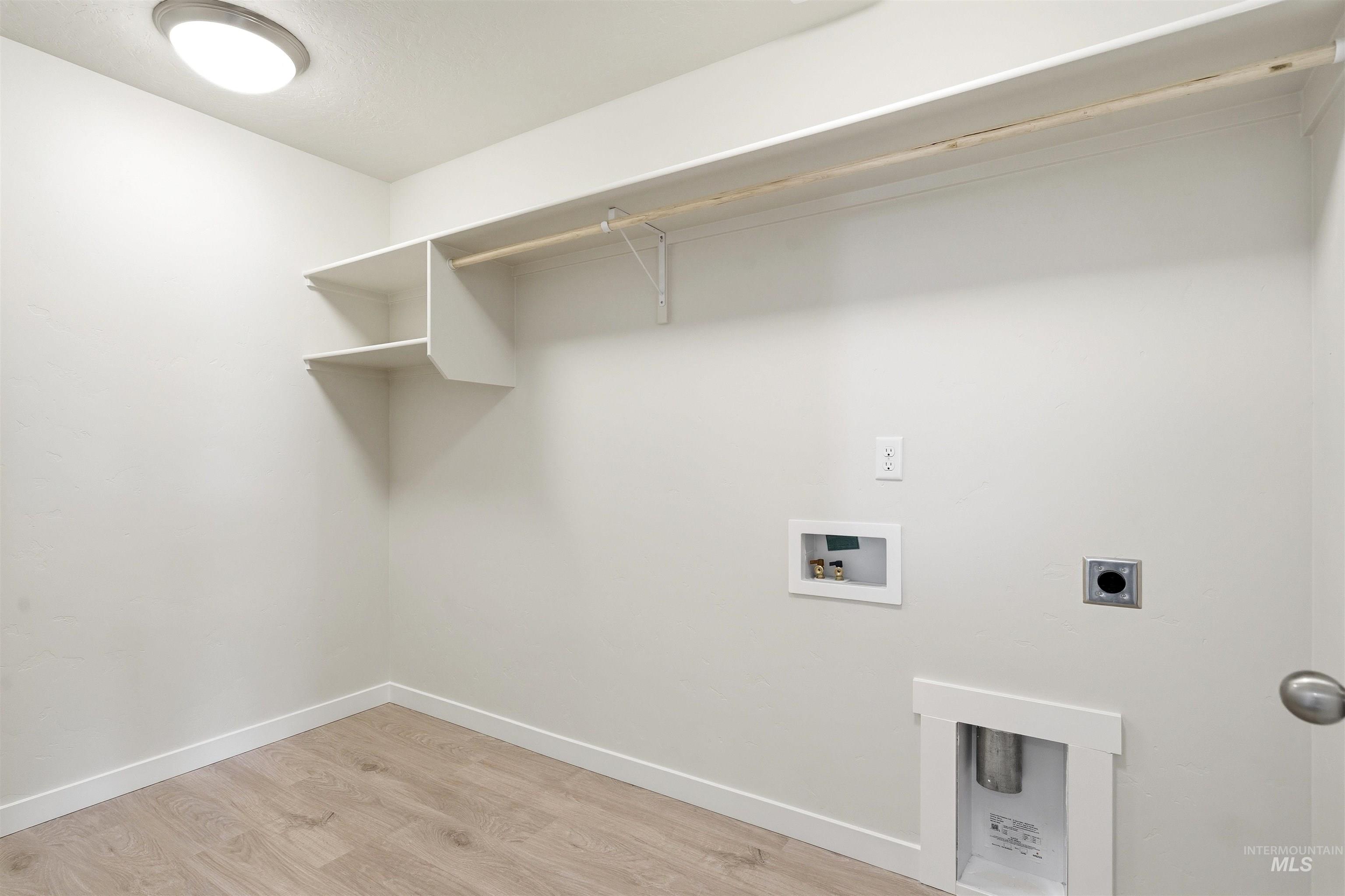 10768 Armuth St, Caldwell, Idaho 83605, 4 Bedrooms, 3.5 Bathrooms, Residential For Sale, Price $519,990, 98982578