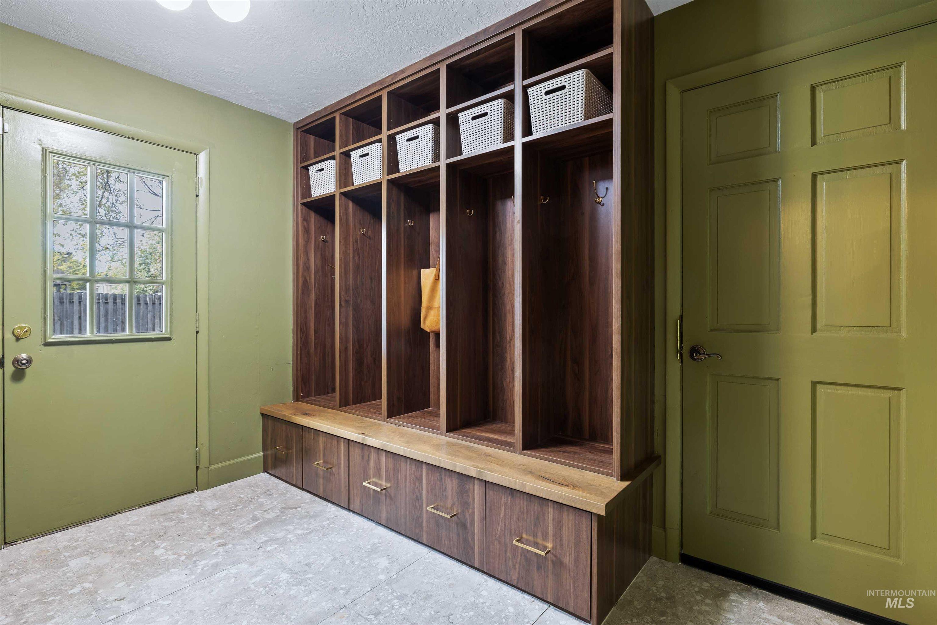 2090 Filer Ave E, Twin Falls, Idaho 83301-4365, 6 Bedrooms, 3.5 Bathrooms, Residential For Sale, Price $540,000, 98982580