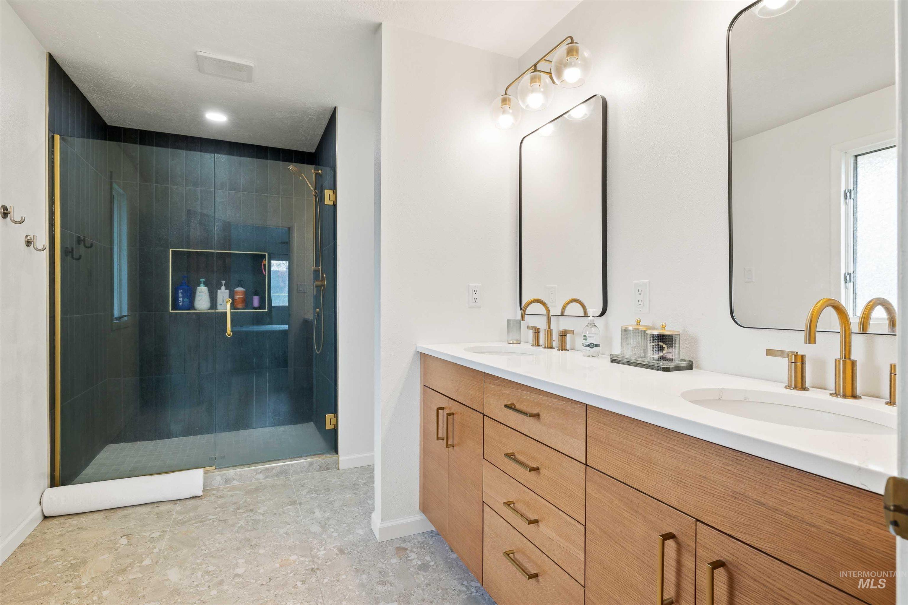 2090 Filer Ave E, Twin Falls, Idaho 83301-4365, 6 Bedrooms, 3.5 Bathrooms, Residential For Sale, Price $540,000, 98982580