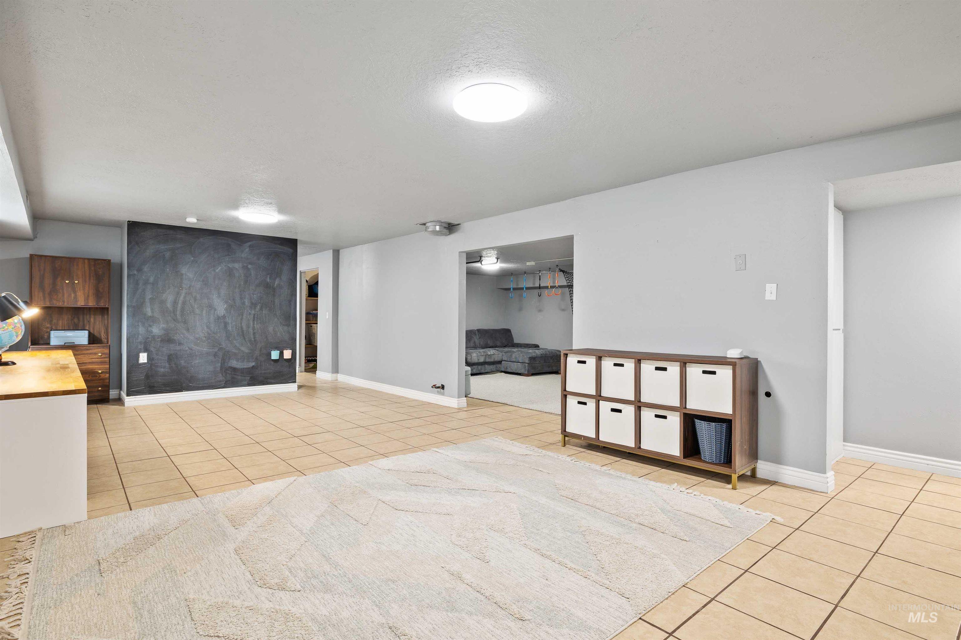 2090 Filer Ave E, Twin Falls, Idaho 83301-4365, 6 Bedrooms, 3.5 Bathrooms, Residential For Sale, Price $540,000, 98982580