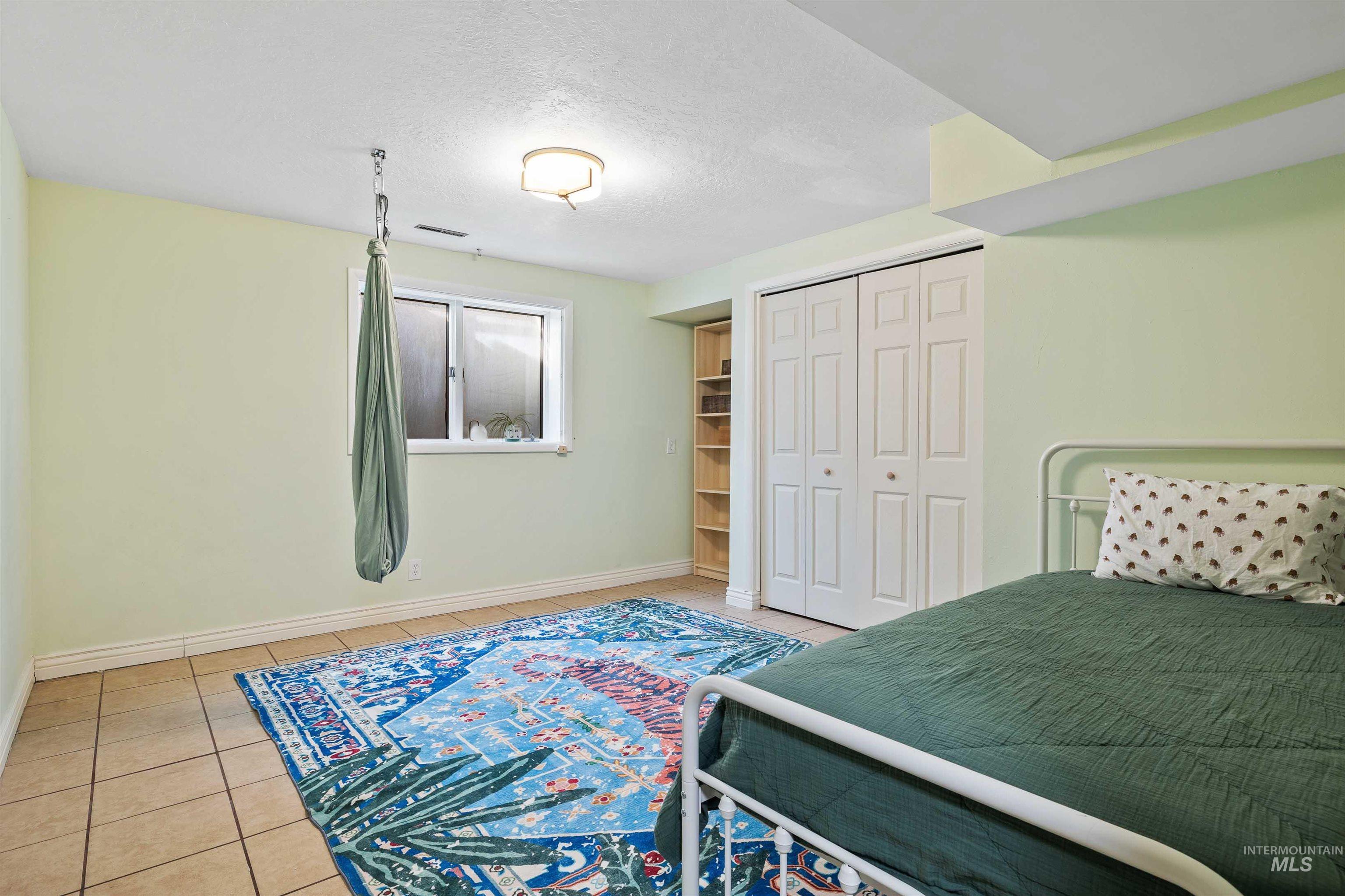 2090 Filer Ave E, Twin Falls, Idaho 83301-4365, 6 Bedrooms, 3.5 Bathrooms, Residential For Sale, Price $540,000, 98982580