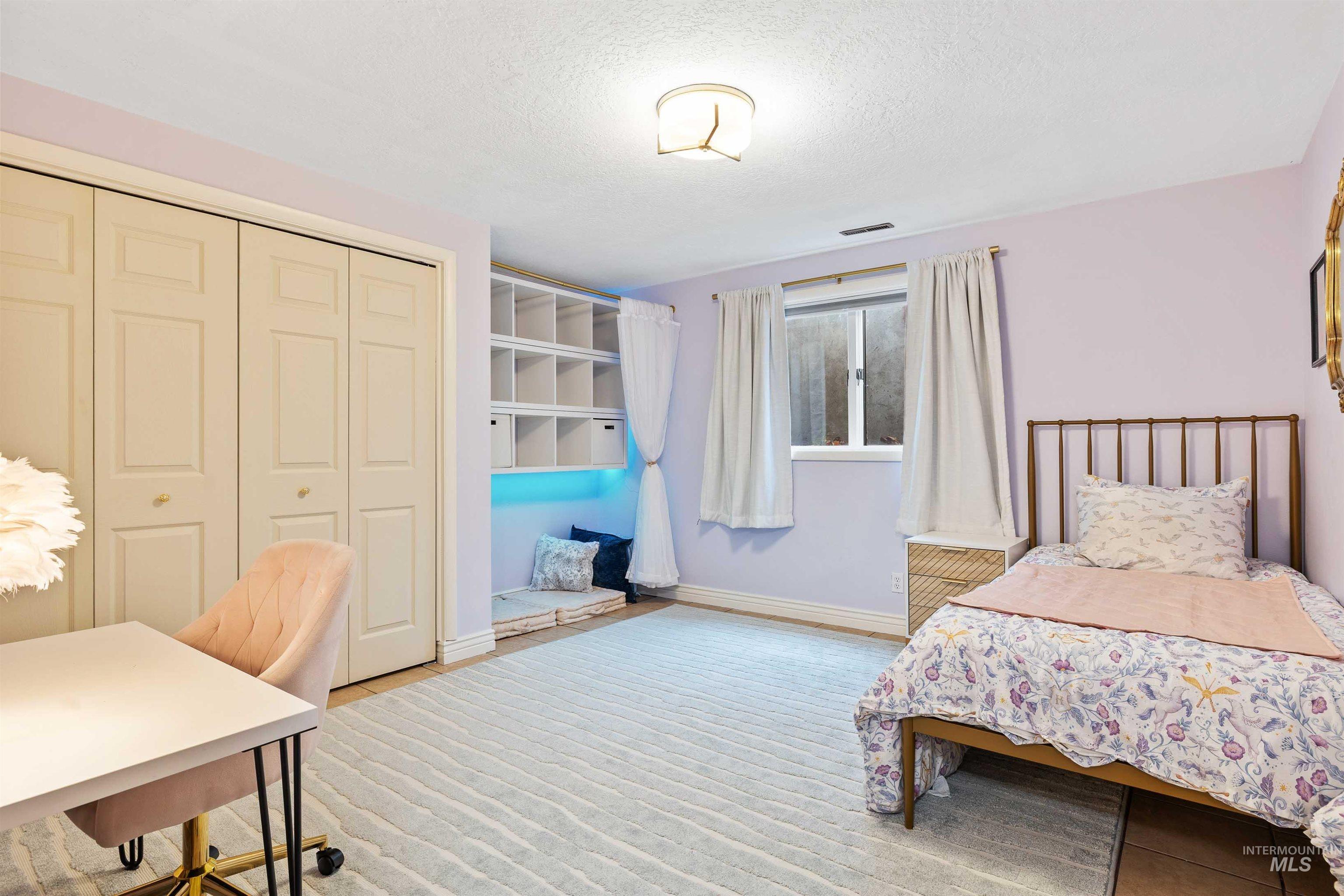 2090 Filer Ave E, Twin Falls, Idaho 83301-4365, 6 Bedrooms, 3.5 Bathrooms, Residential For Sale, Price $540,000, 98982580