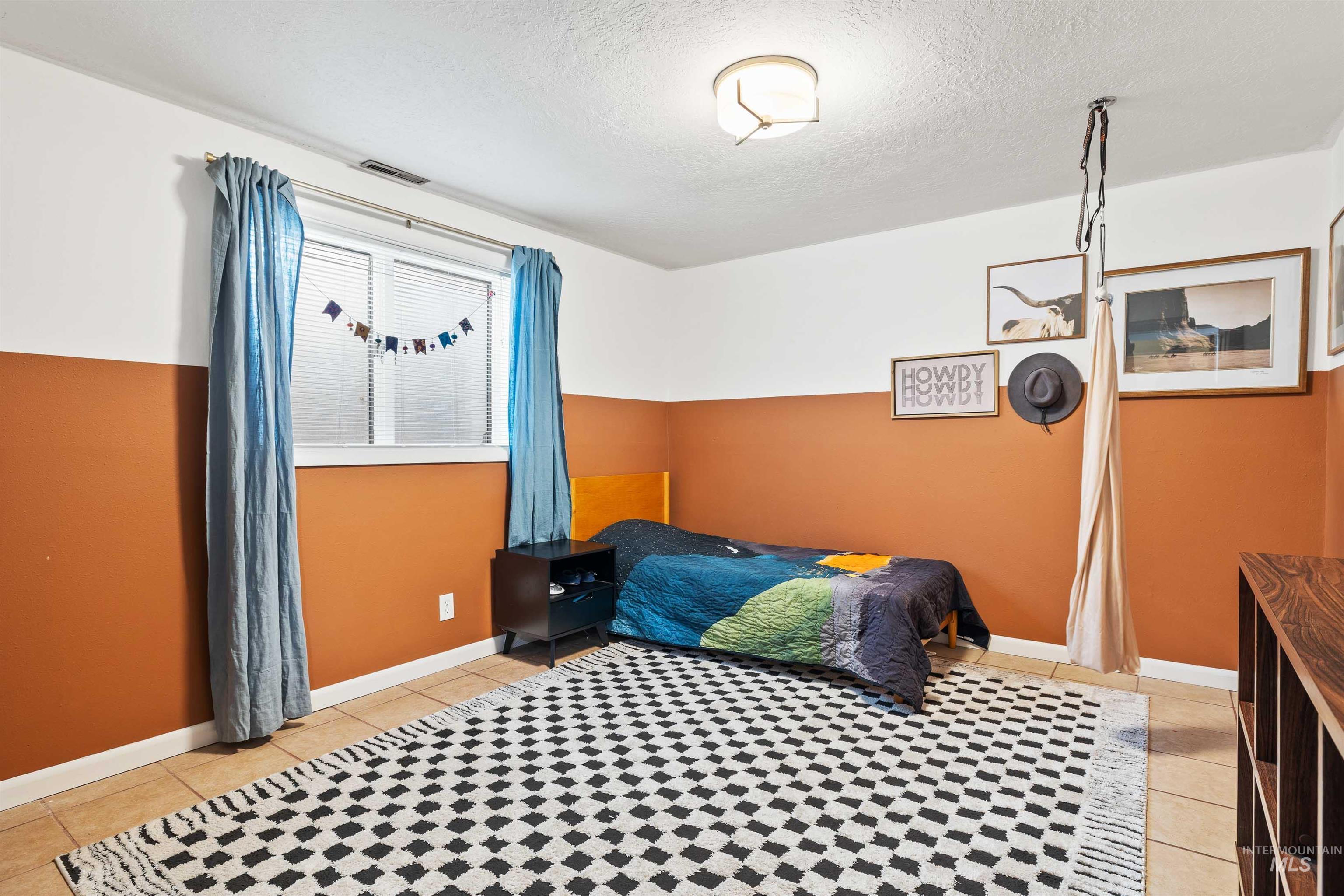 2090 Filer Ave E, Twin Falls, Idaho 83301-4365, 6 Bedrooms, 3.5 Bathrooms, Residential For Sale, Price $540,000, 98982580