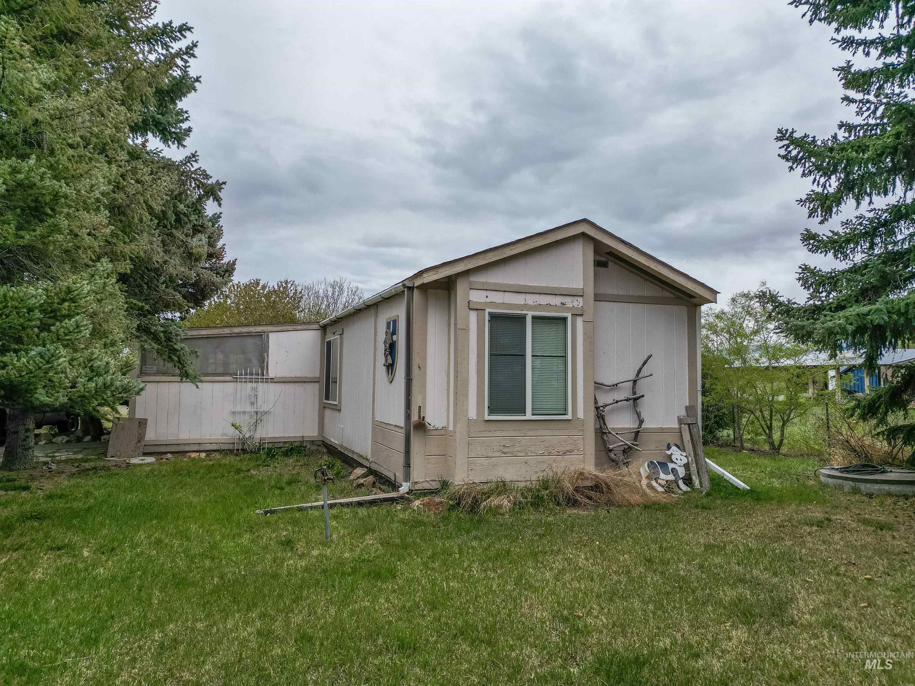 369 S 150 E, Burley, Idaho 83318, 2 Bedrooms, 2 Bathrooms, Residential For Sale, Price $215,000, 98982581