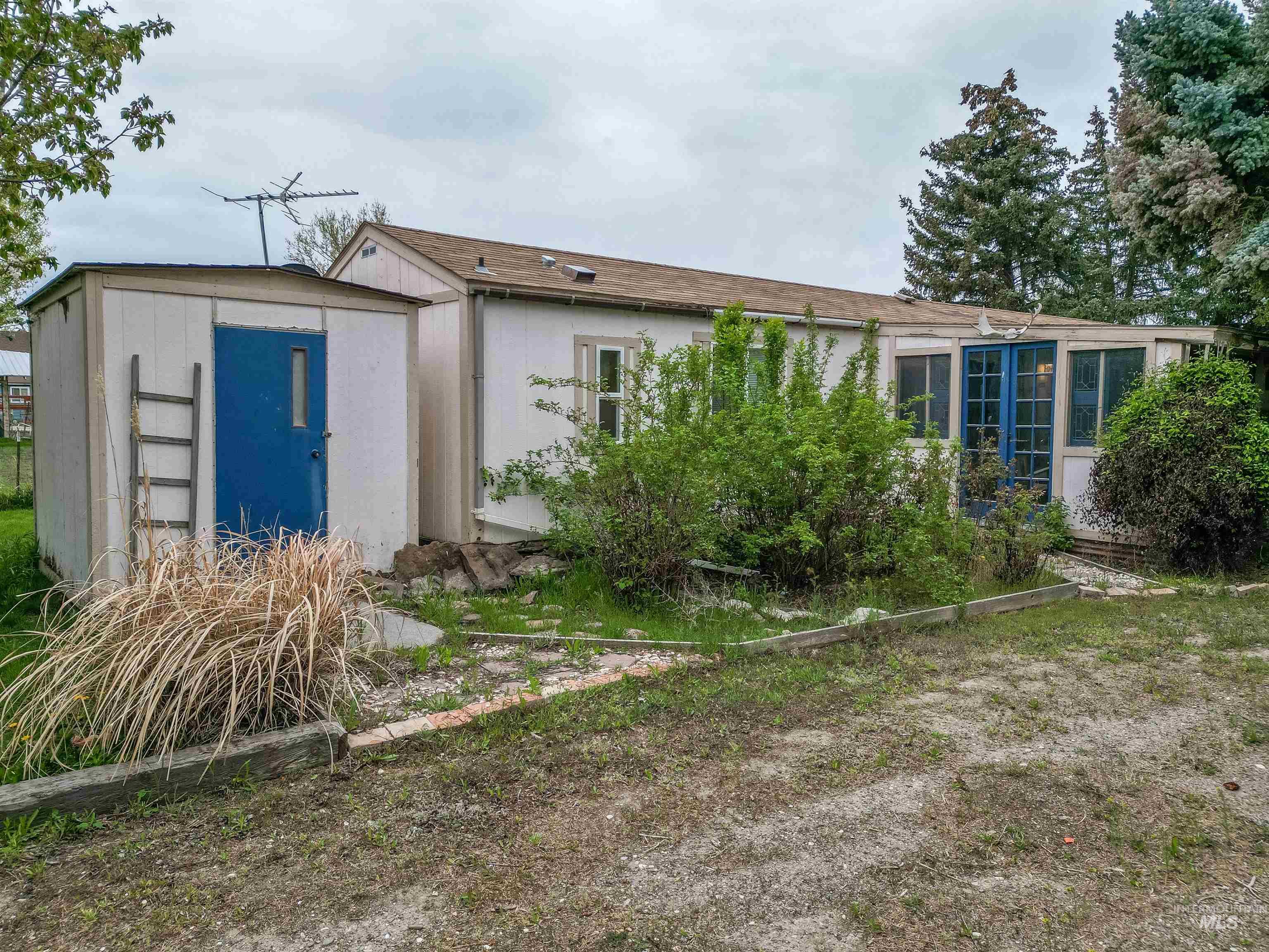 369 S 150 E, Burley, Idaho 83318, 2 Bedrooms, 2 Bathrooms, Residential For Sale, Price $215,000, 98982581