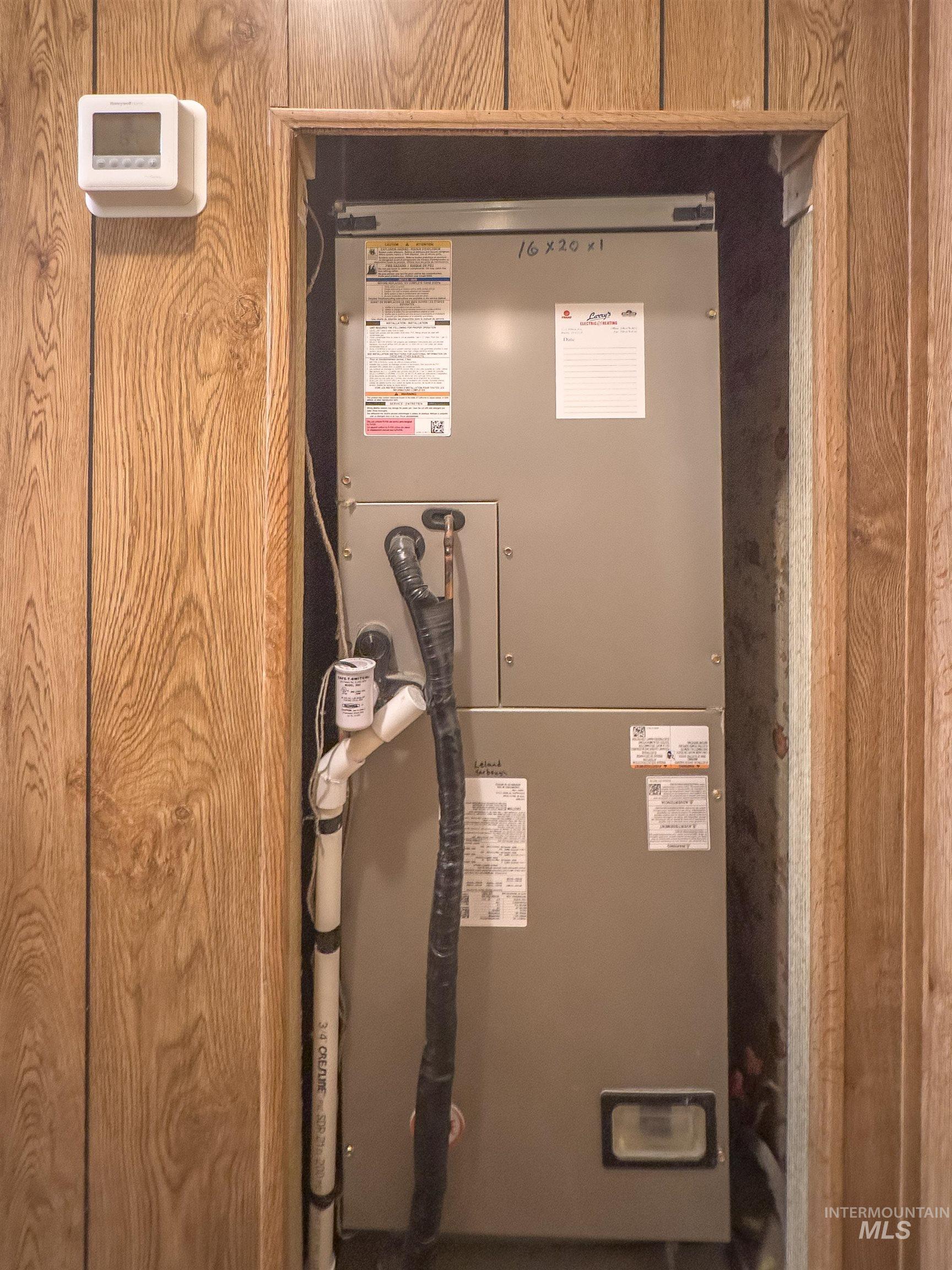 369 S 150 E, Burley, Idaho 83318, 2 Bedrooms, 2 Bathrooms, Residential For Sale, Price $215,000, 98982581