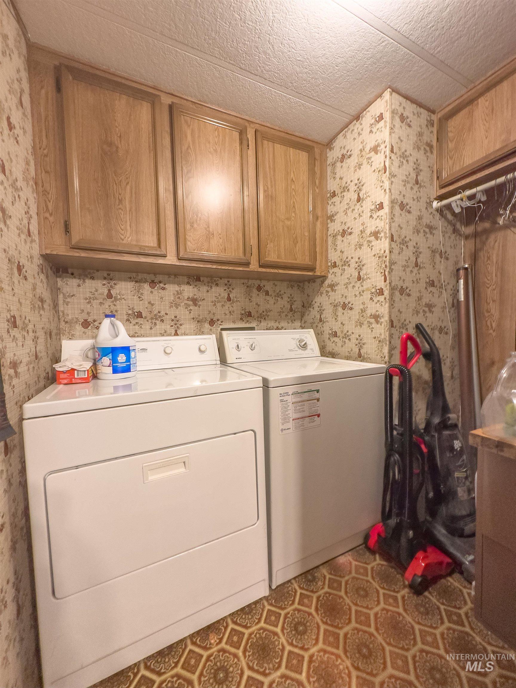 369 S 150 E, Burley, Idaho 83318, 2 Bedrooms, 2 Bathrooms, Residential For Sale, Price $215,000, 98982581