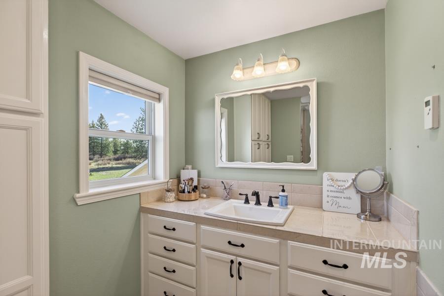 1086 E Rock Creek Rd, Potlatch, Idaho 83855, 5 Bedrooms, 4 Bathrooms, Residential For Sale, Price $1,400,000, 98982582