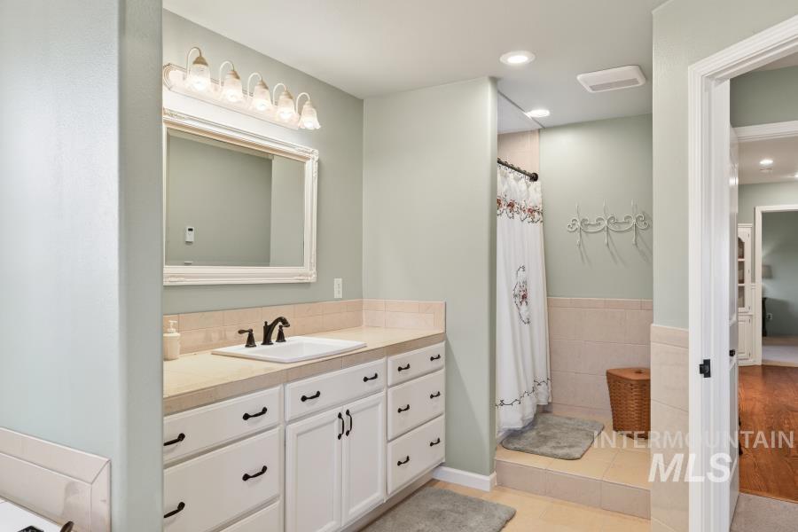 1086 E Rock Creek Rd, Potlatch, Idaho 83855, 5 Bedrooms, 4 Bathrooms, Residential For Sale, Price $1,400,000, 98982582