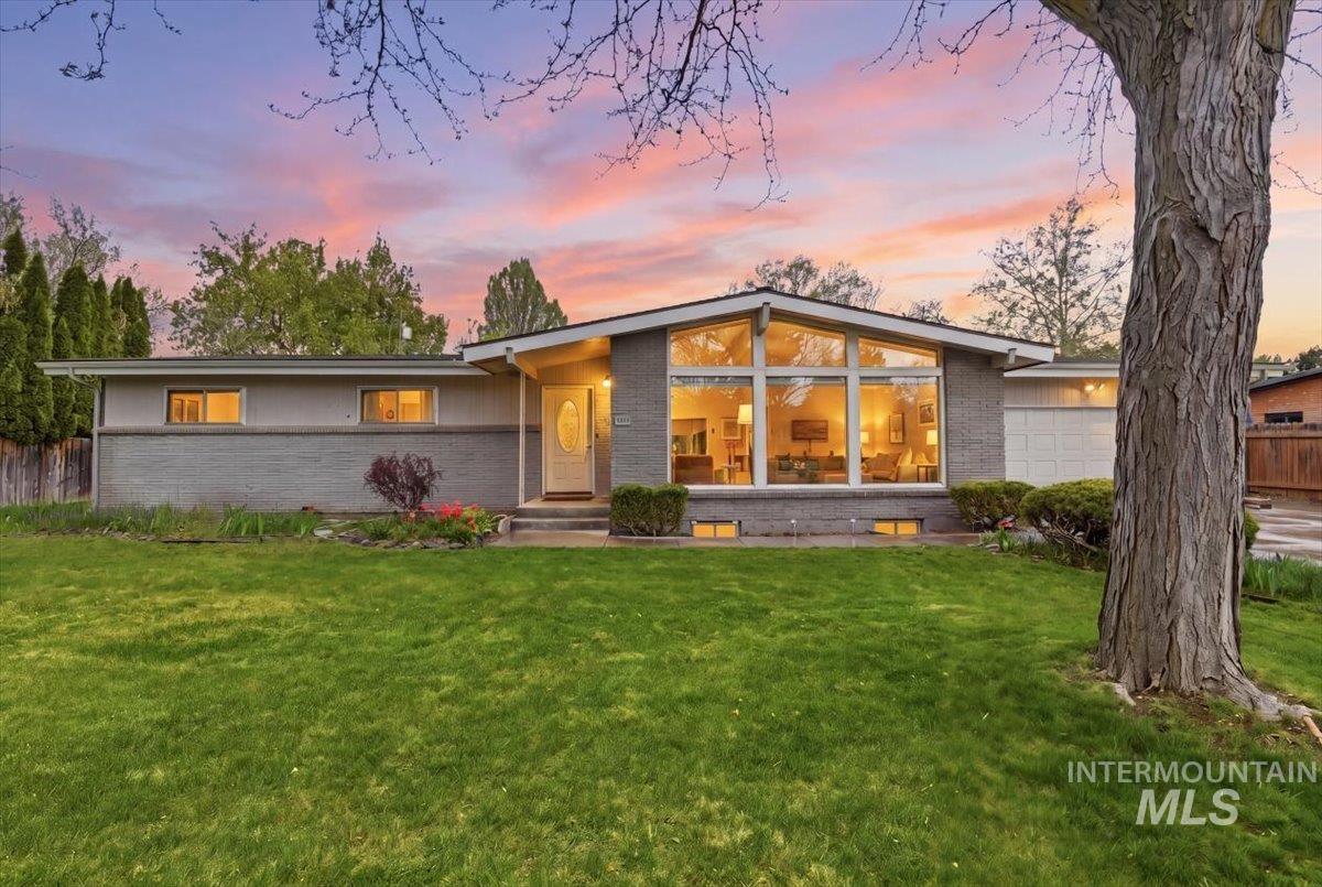 3720 E Clement Road, Boise, Idaho 83704, 5 Bedrooms, 2.5 Bathrooms, Residential For Sale, Price $530,000, 98982583