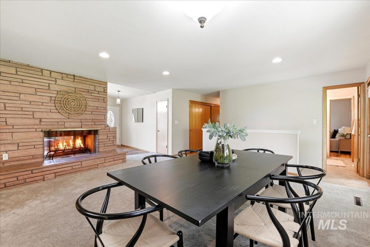 3720 E Clement Road, Boise, Idaho 83704, 5 Bedrooms, 2.5 Bathrooms, Residential For Sale, Price $530,000, 98982583